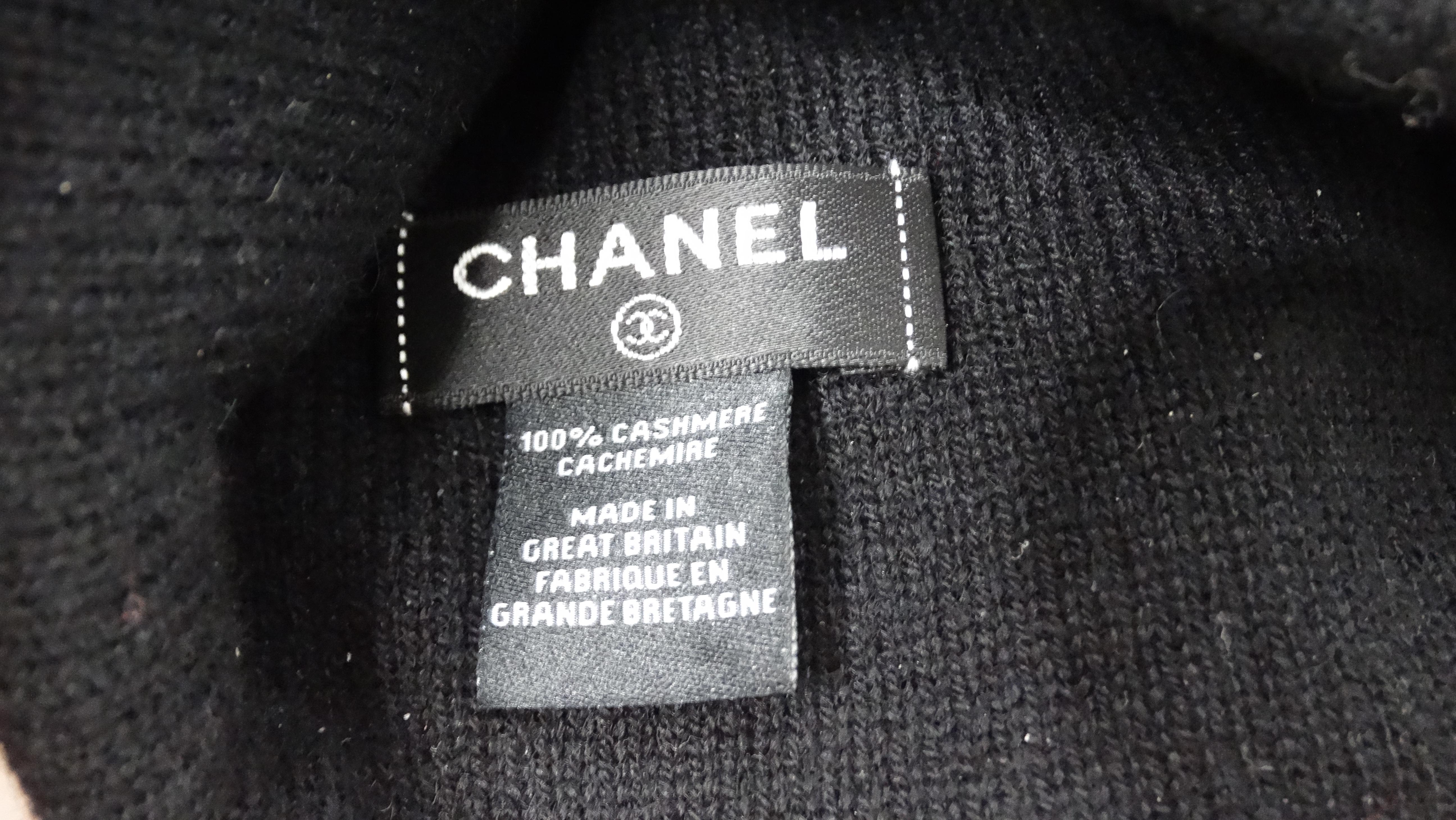 Femenino o masculino Gorro Chanel Cachemira Logo Blanco y Negro en venta