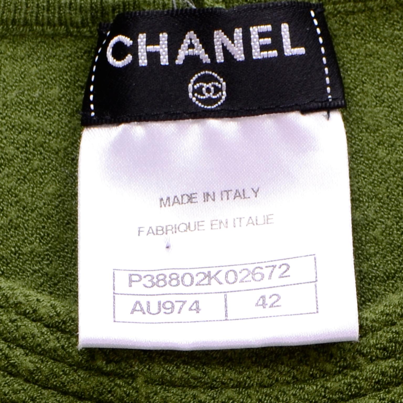 Chanel Cashmere Blend Textured Beaded Green Pullover 2010 Runway Sweater  For Sale 4