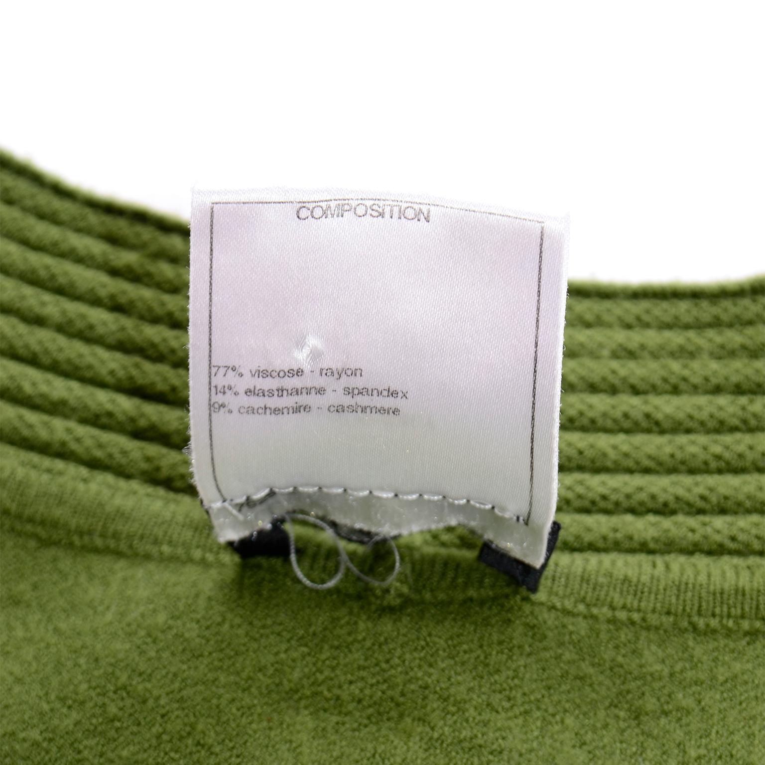 Chanel Cashmere Blend Textured Beaded Green Pullover 2010 Runway Sweater  For Sale 5