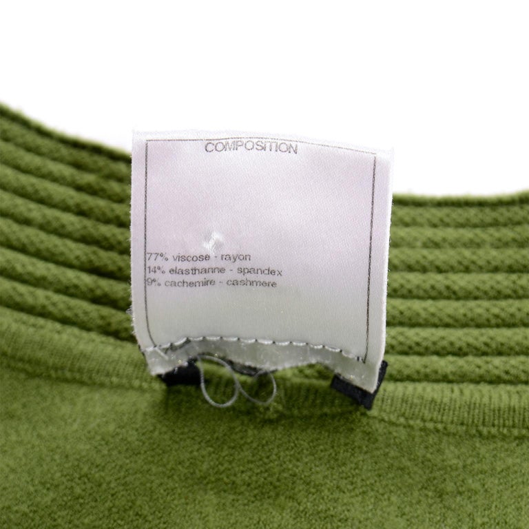 Chanel Cashmere Blend Textured Beaded Green Pullover 2010 Runway Sweater  For Sale 8