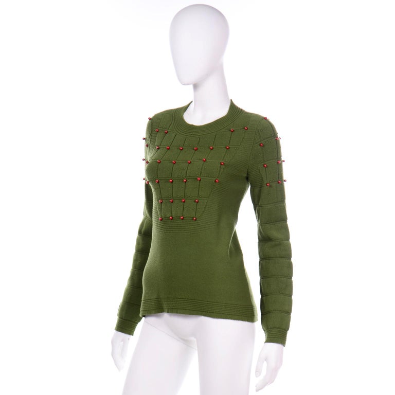 Chanel Cashmere Blend Textured Beaded Green Pullover 2010 Runway Sweater  In Excellent Condition For Sale In Portland, OR