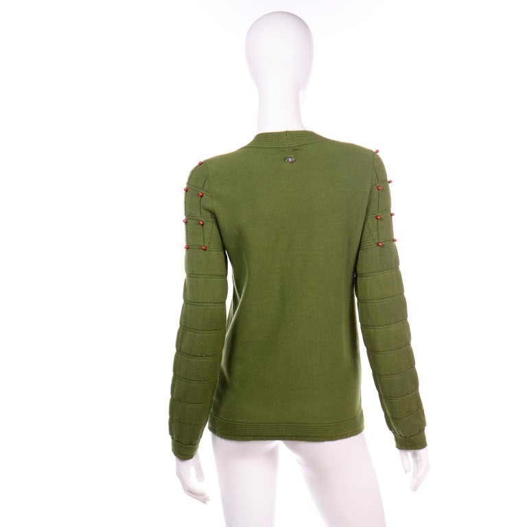 Women's Chanel Cashmere Blend Textured Beaded Green Pullover 2010 Runway Sweater  For Sale