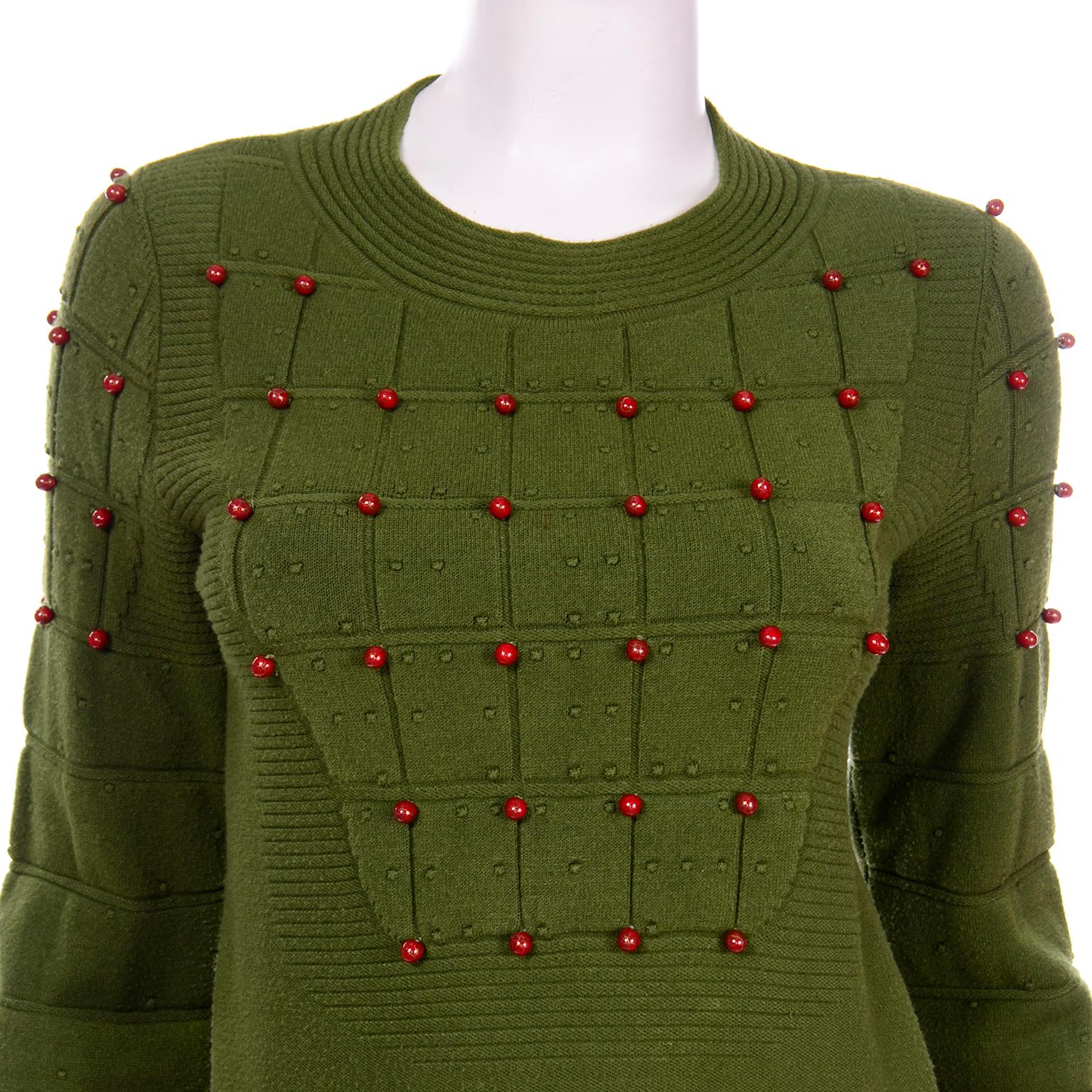 Chanel Cashmere Blend Textured Beaded Green Pullover 2010 Runway Sweater  In Excellent Condition For Sale In Portland, OR