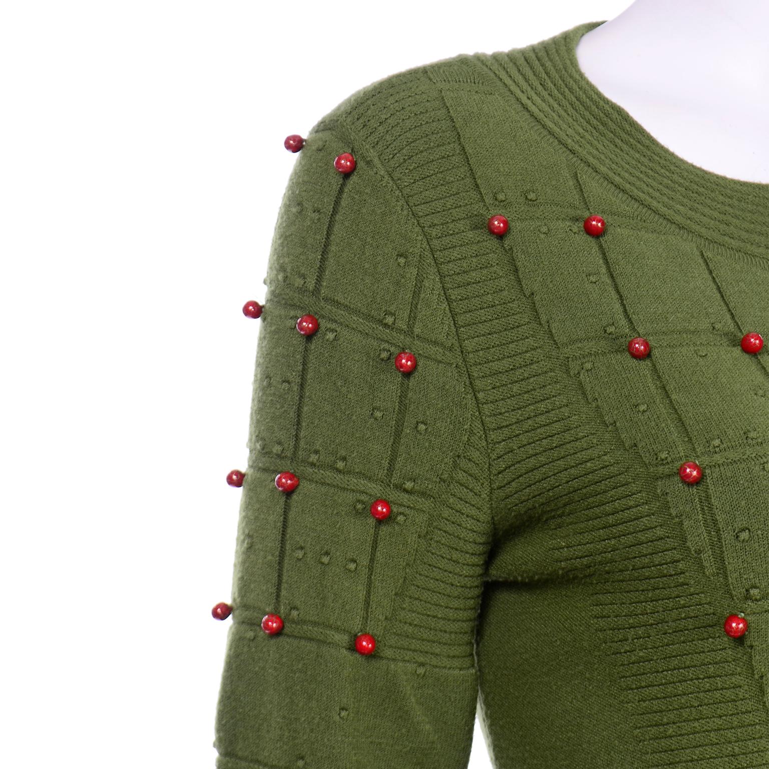 Women's Chanel Cashmere Blend Textured Beaded Green Pullover 2010 Runway Sweater  For Sale