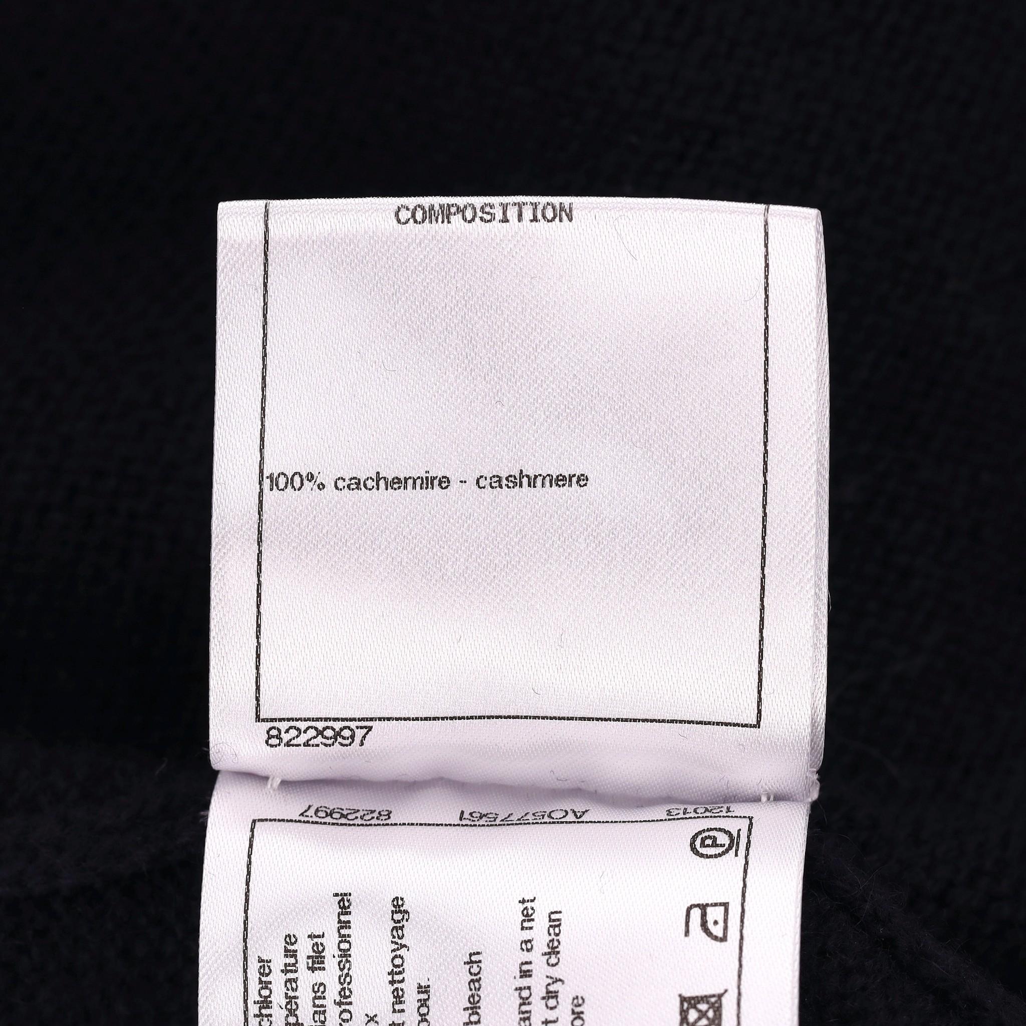 Chanel Cashmere Cardi/Coat With 'CC' Logo Buttons For Sale 3