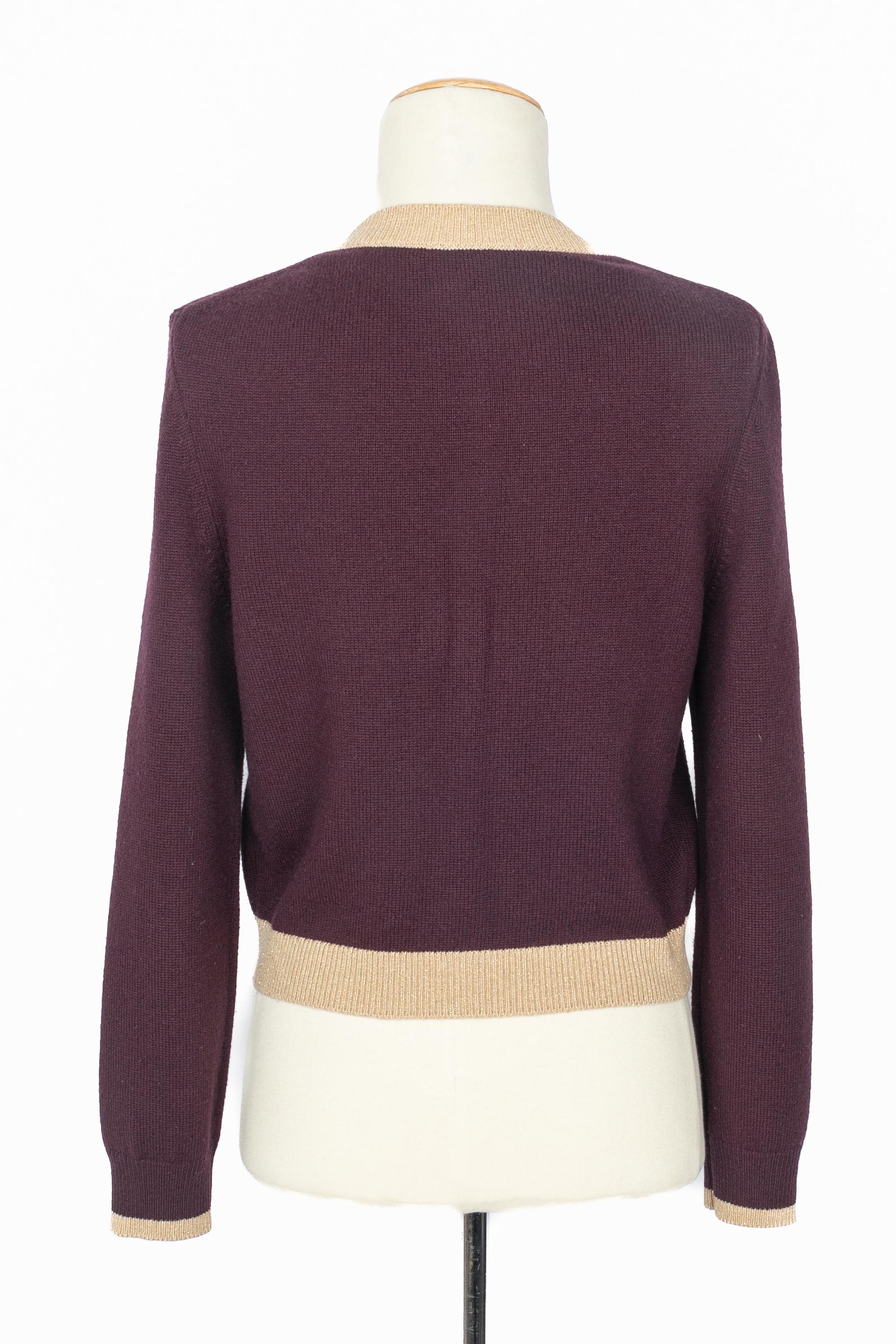 Cardigan en cachemire Chanel en vente 2