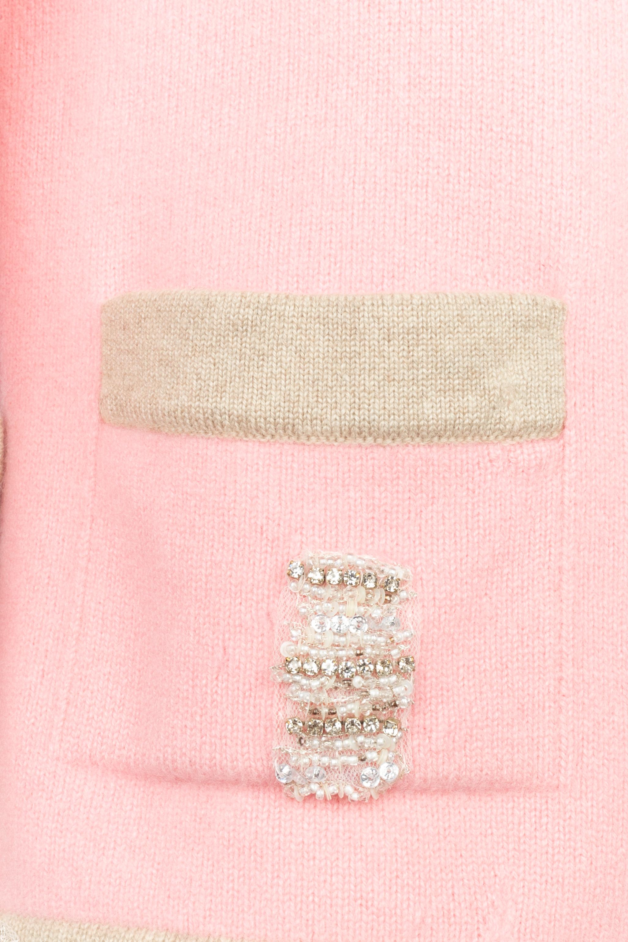 Chanel Kaschmir-Strickjacke Frühjahr 2008 im Zustand „Hervorragend“ im Angebot in SAINT-OUEN-SUR-SEINE, FR