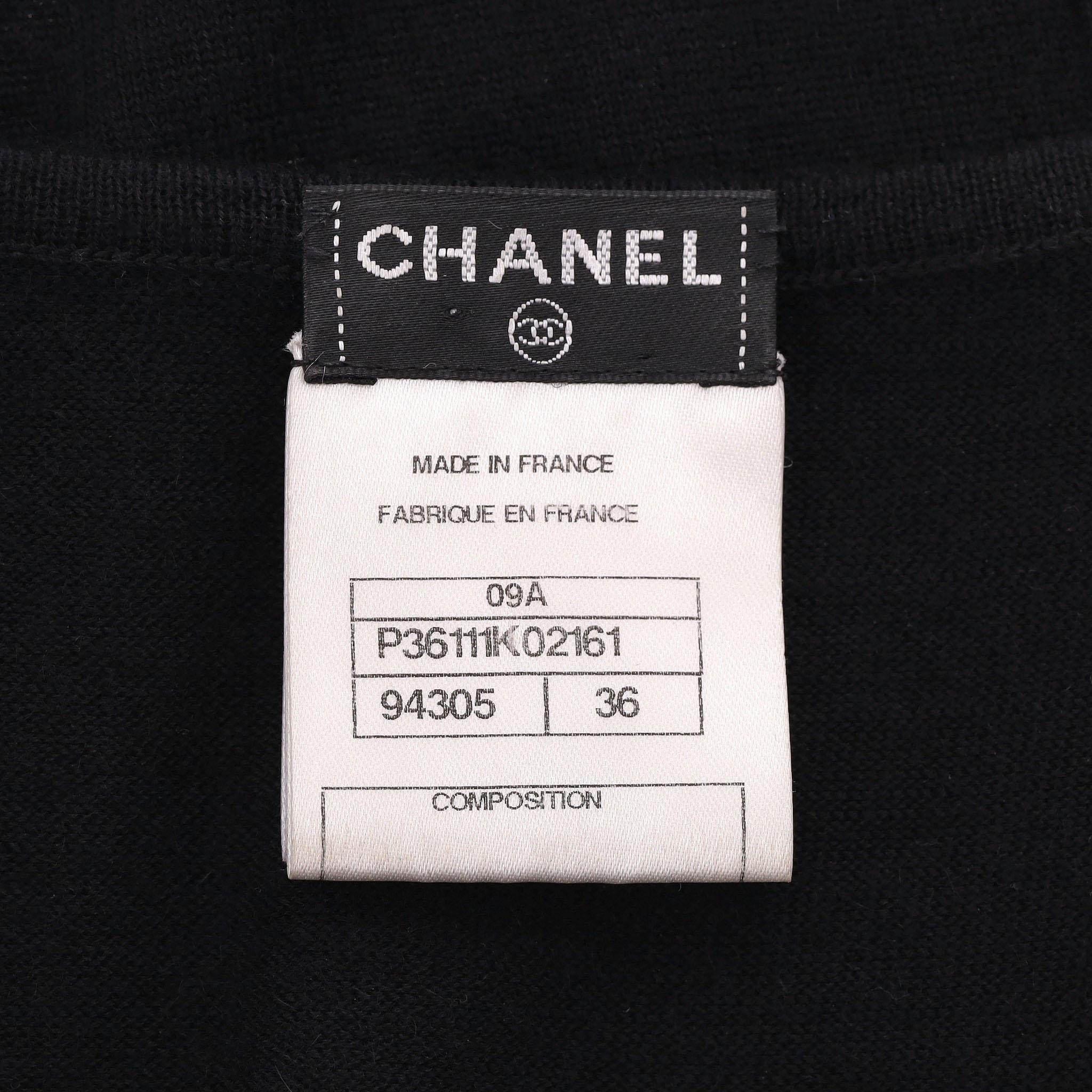 Abito Chanel in cashmere con logo 
