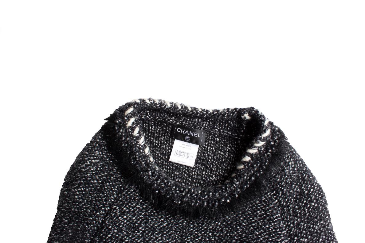 Chanel, Abito con frange in pelliccia di cashmere in vendita 4