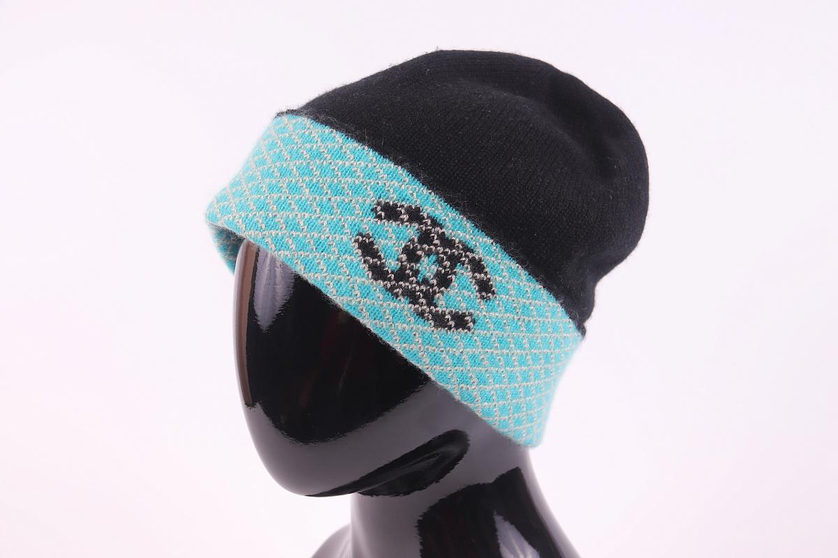 Cappello in cashmere Chanel In condizioni ottime in vendita a Алматинский Почтамт, KZ