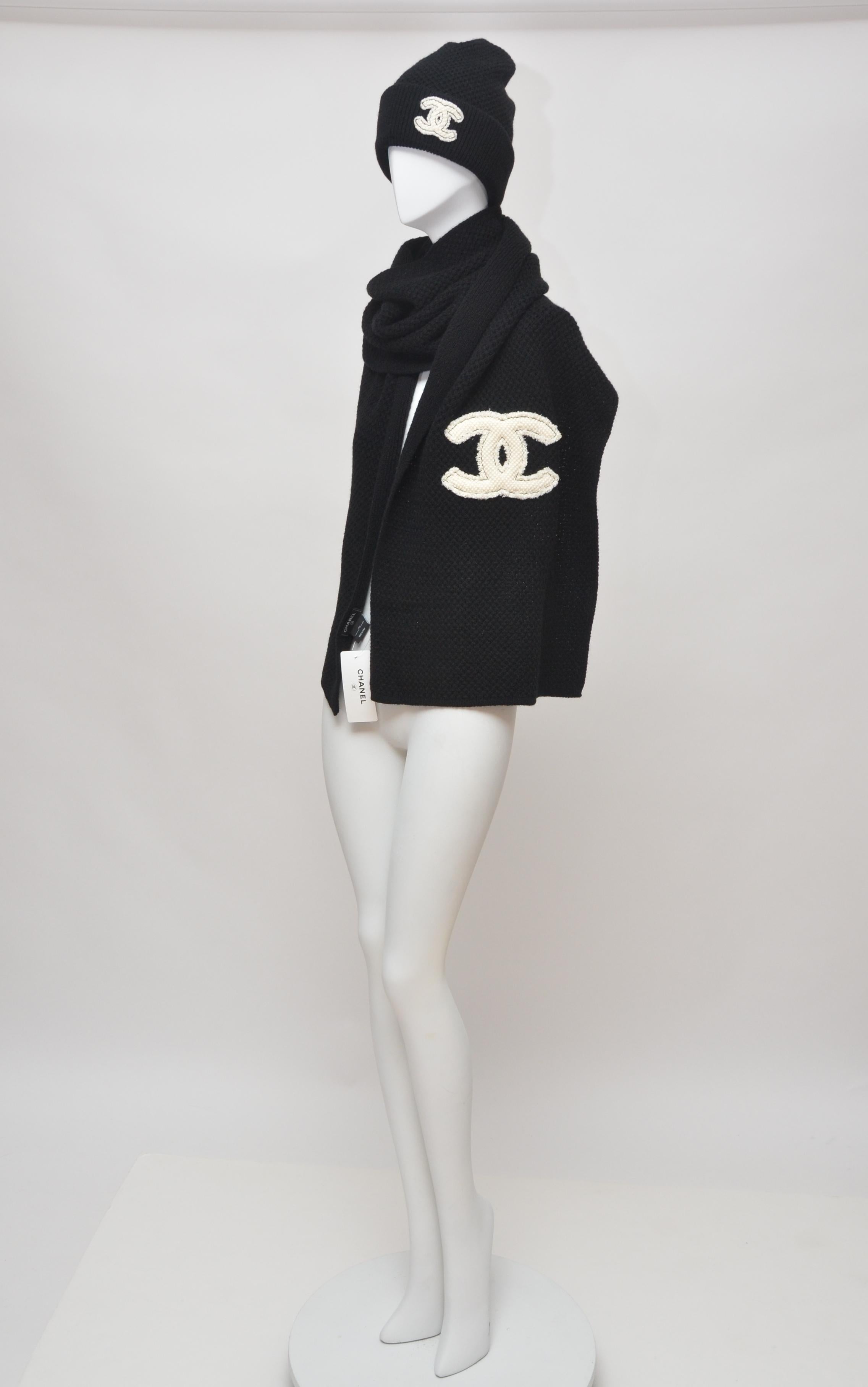 CHANEL Cashmere Hat & Scarf Shawl 
New with tags attached and dust-bags
100% cashmere
Made in Italy

FINAL SALE