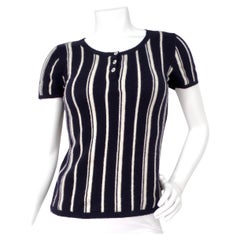 Chanel Cashmere Top a righe bianche e blu navy con bottoni