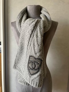 CHANEL Cashmere scarf