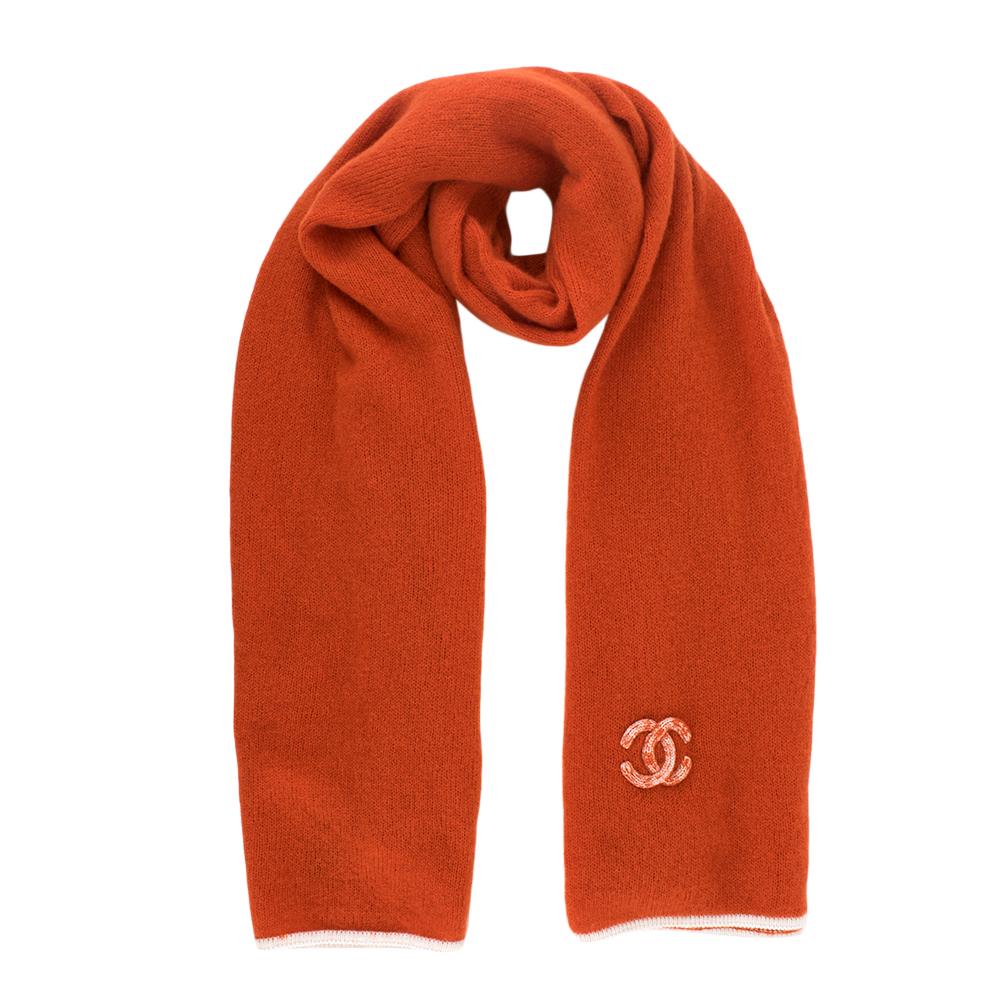 Women's Chanel Cashmere & Silk hat, scarf and gloves set