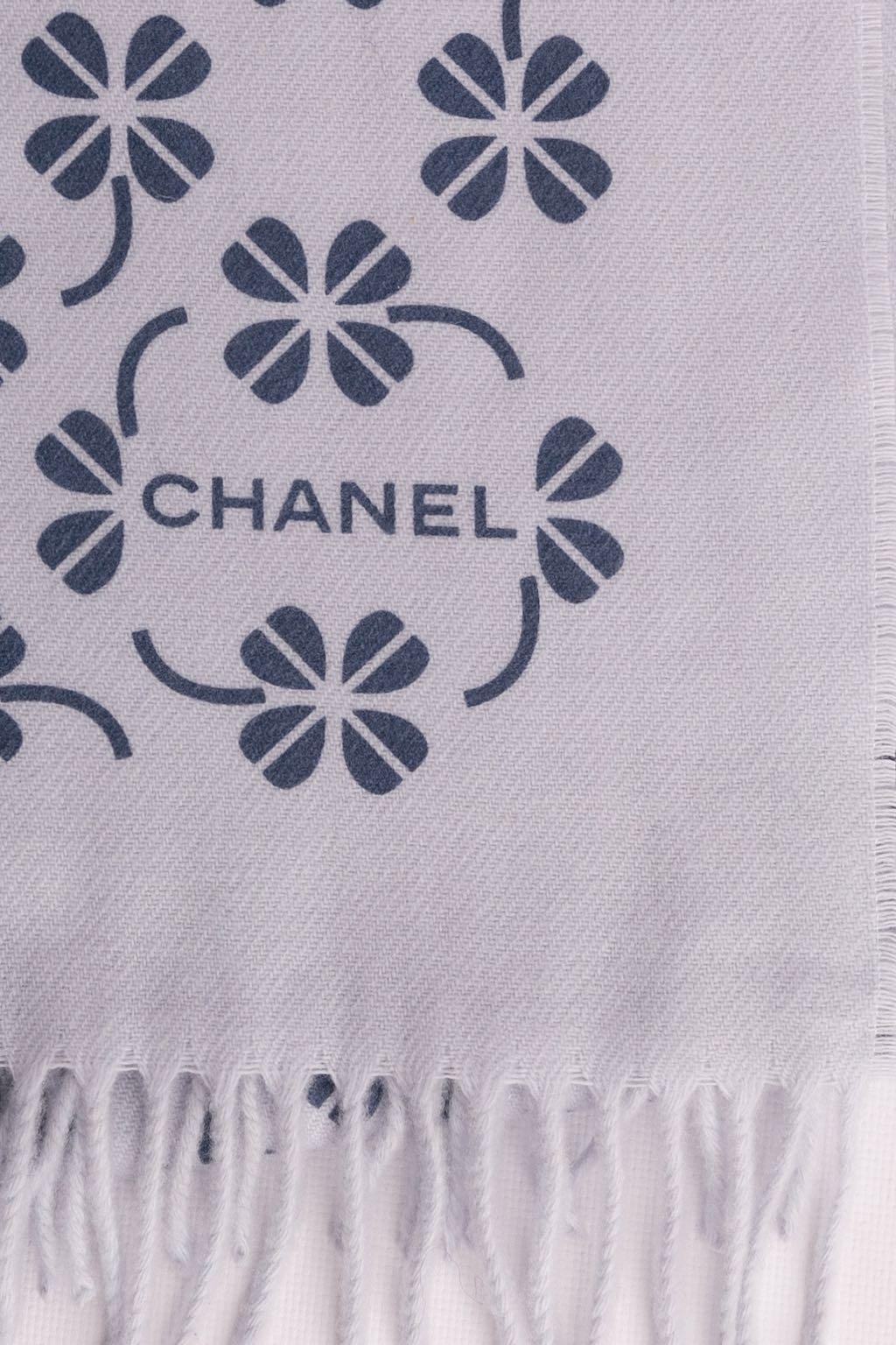 Women's or Men's Chanel Cashmere Stole