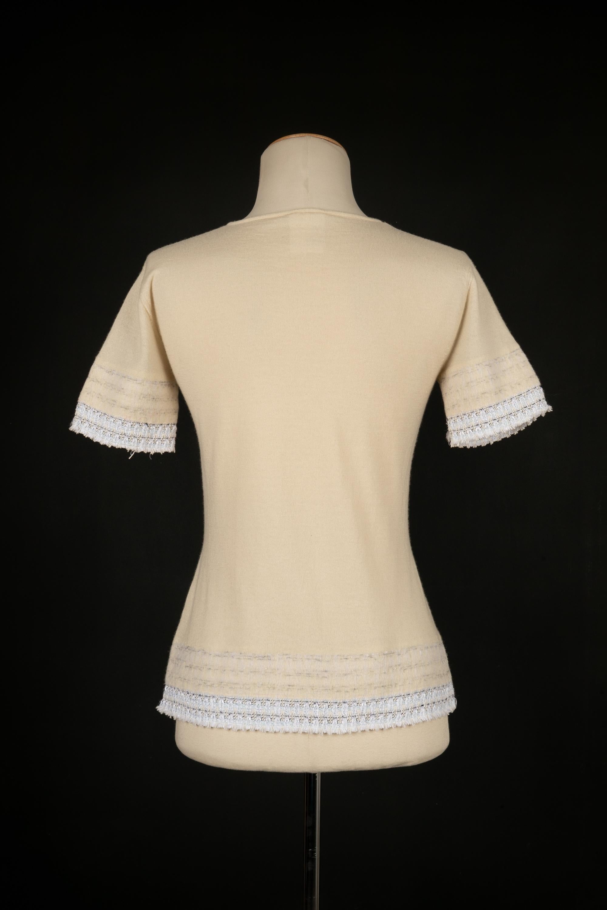 Chanel cashmere top In Good Condition For Sale In SAINT-OUEN-SUR-SEINE, FR