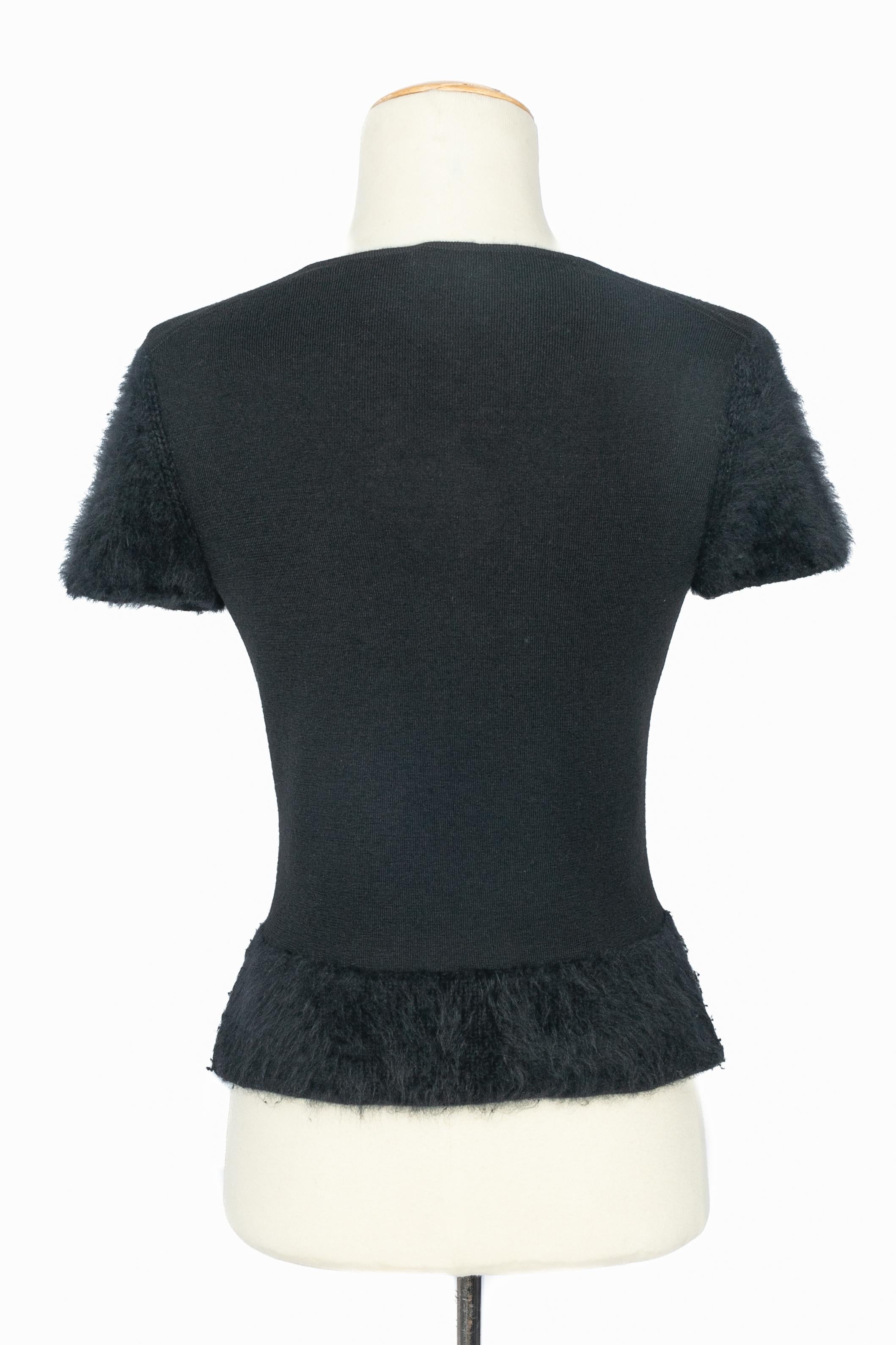 Top en cachemire Chanel en vente 2