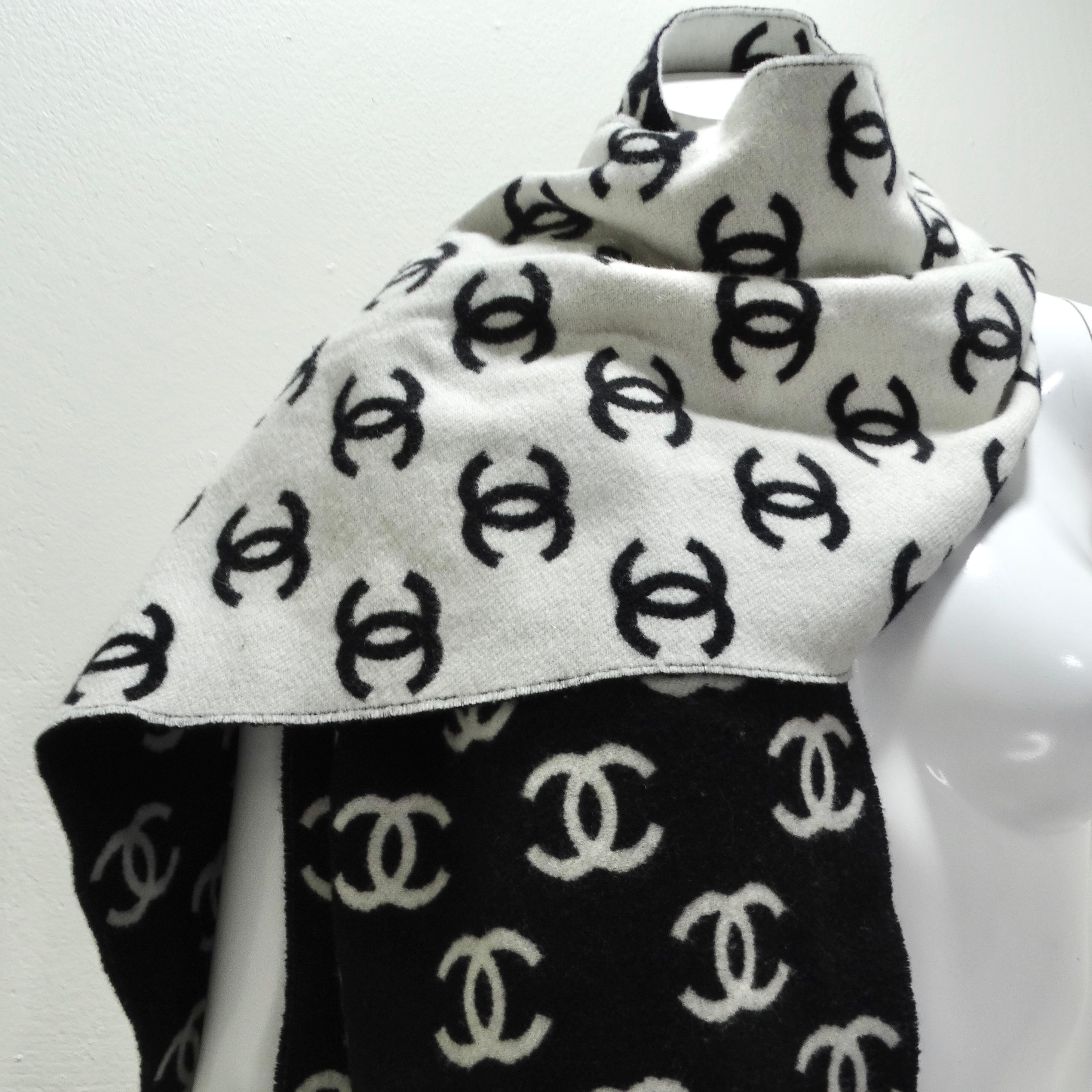 Women's or Men's Chanel Cashmere Wool CC Two Tone Scarf