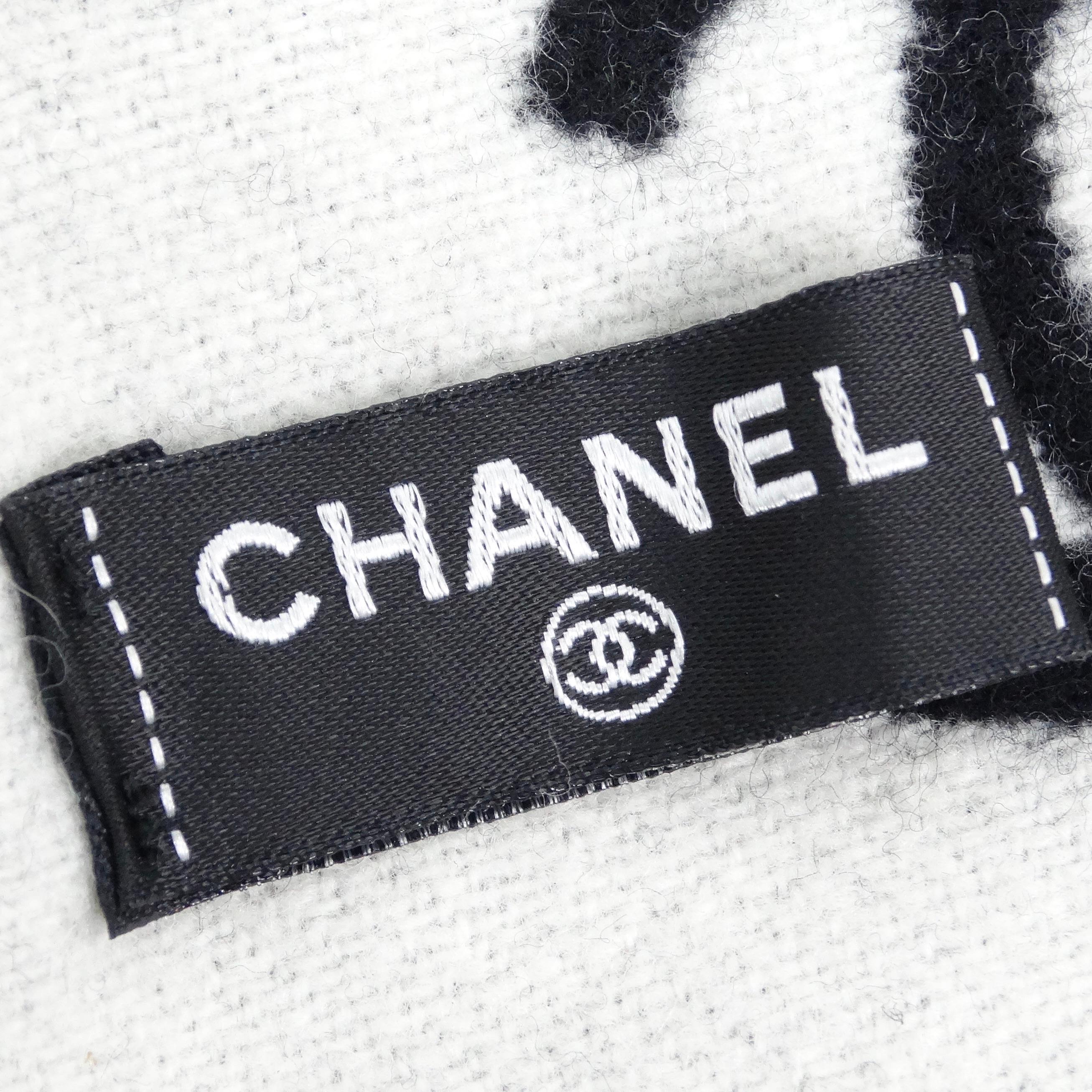 Chanel Cashmere Wool CC Two Tone Scarf 3