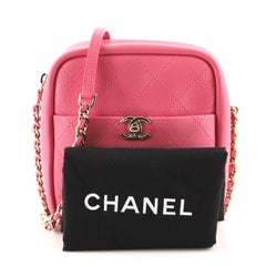Chanel Casual Trip Camera Case Cuir d'agneau matelassé Nord Sud