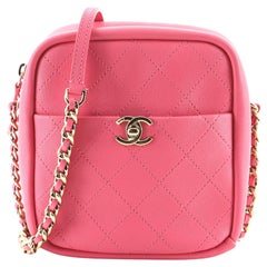 Chanel Casual Trip Camera Case Cuir d'agneau matelassé Nord Sud