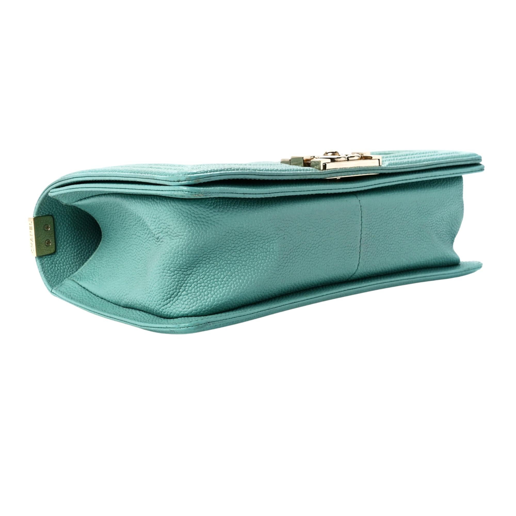Women's Chanel Caviar Aqua Blue Quilted Boy Flap Bag Medium For Sale