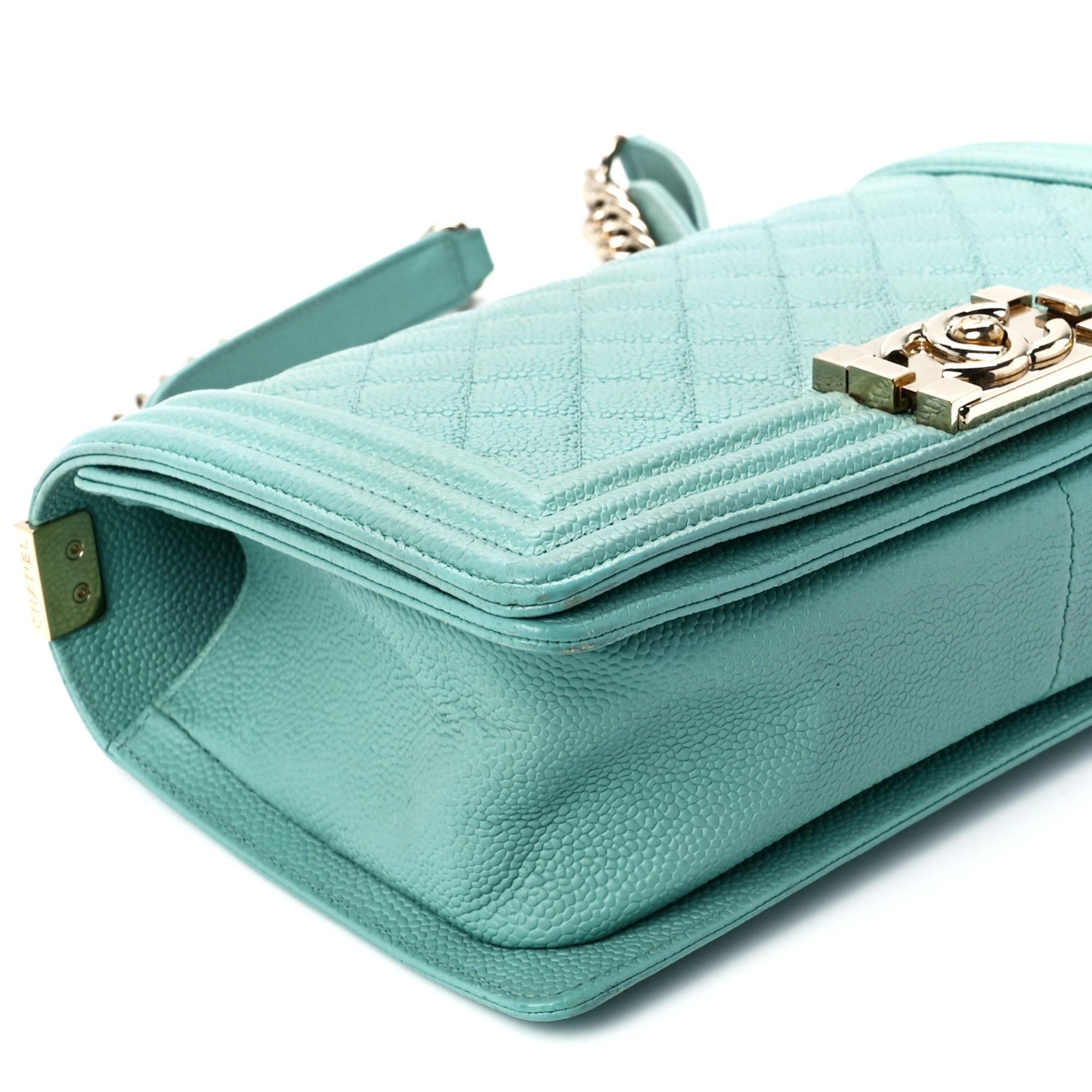 Chanel Caviar Aqua Blue Quilted Boy Flap Bag Medium For Sale 1