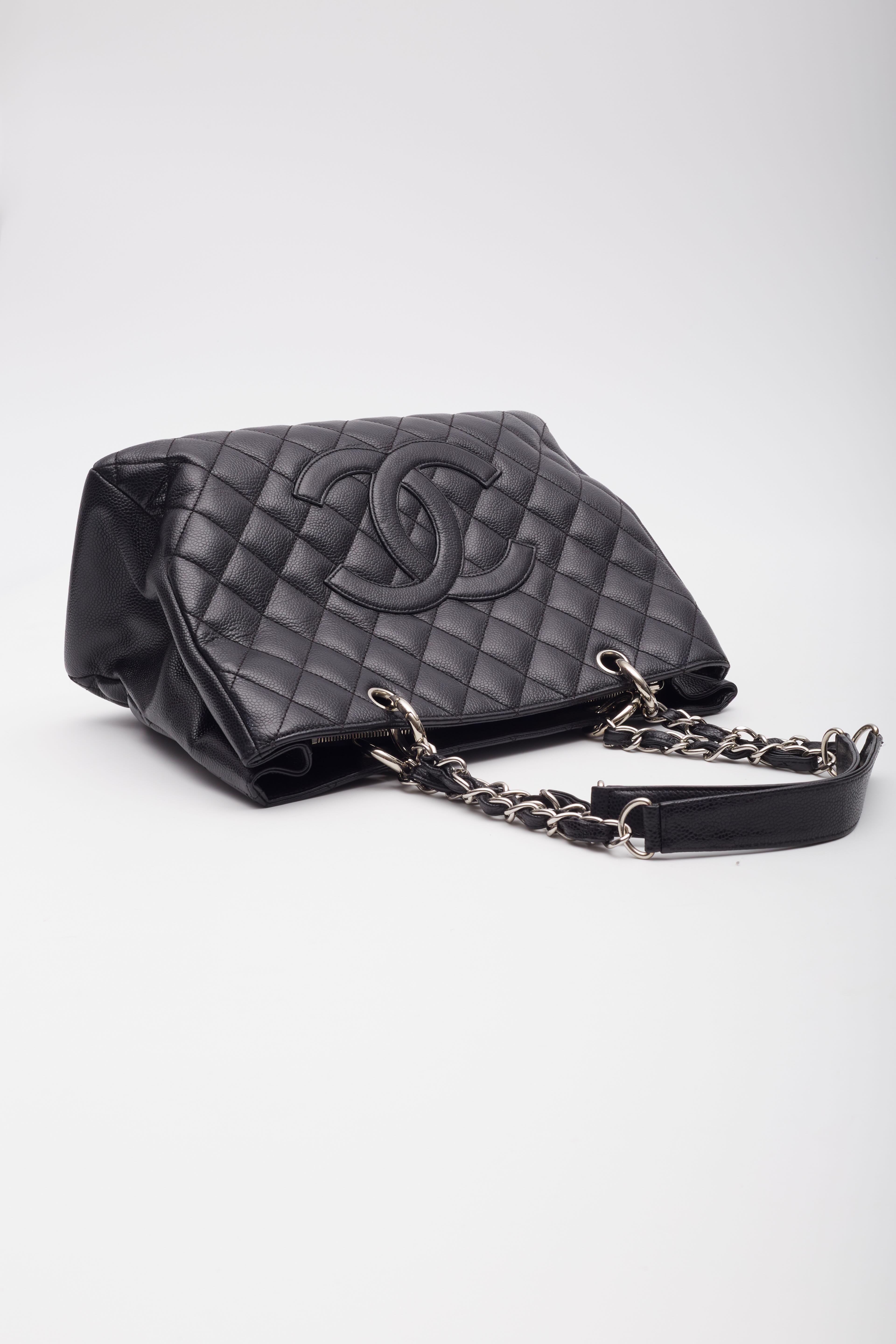 Chanel Caviar Black Quilted Grand Shopping Tote For Sale 7