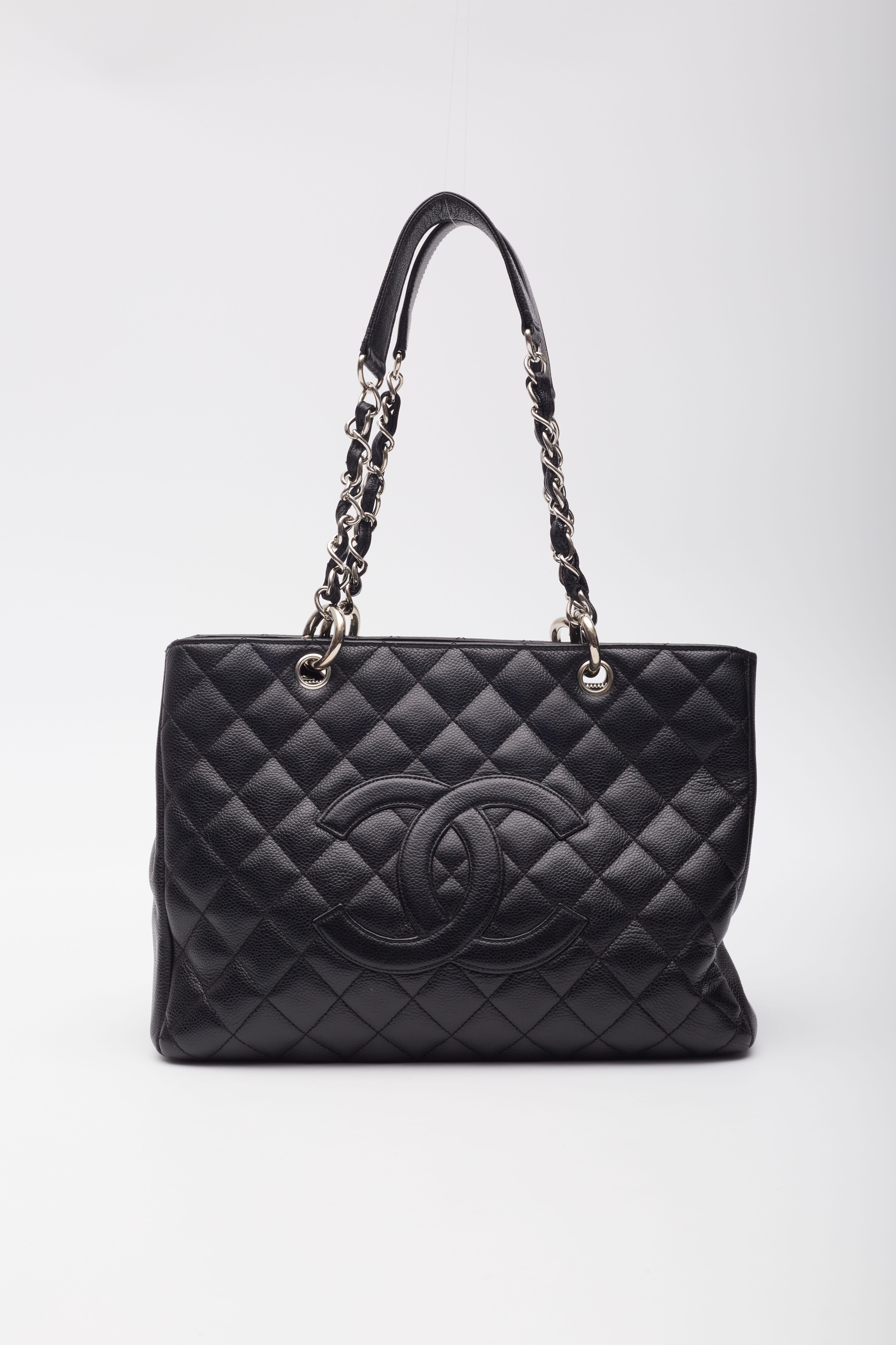 Chanel Caviar Black Quilted Grand Shopping Tote In Good Condition For Sale In Montreal, Quebec