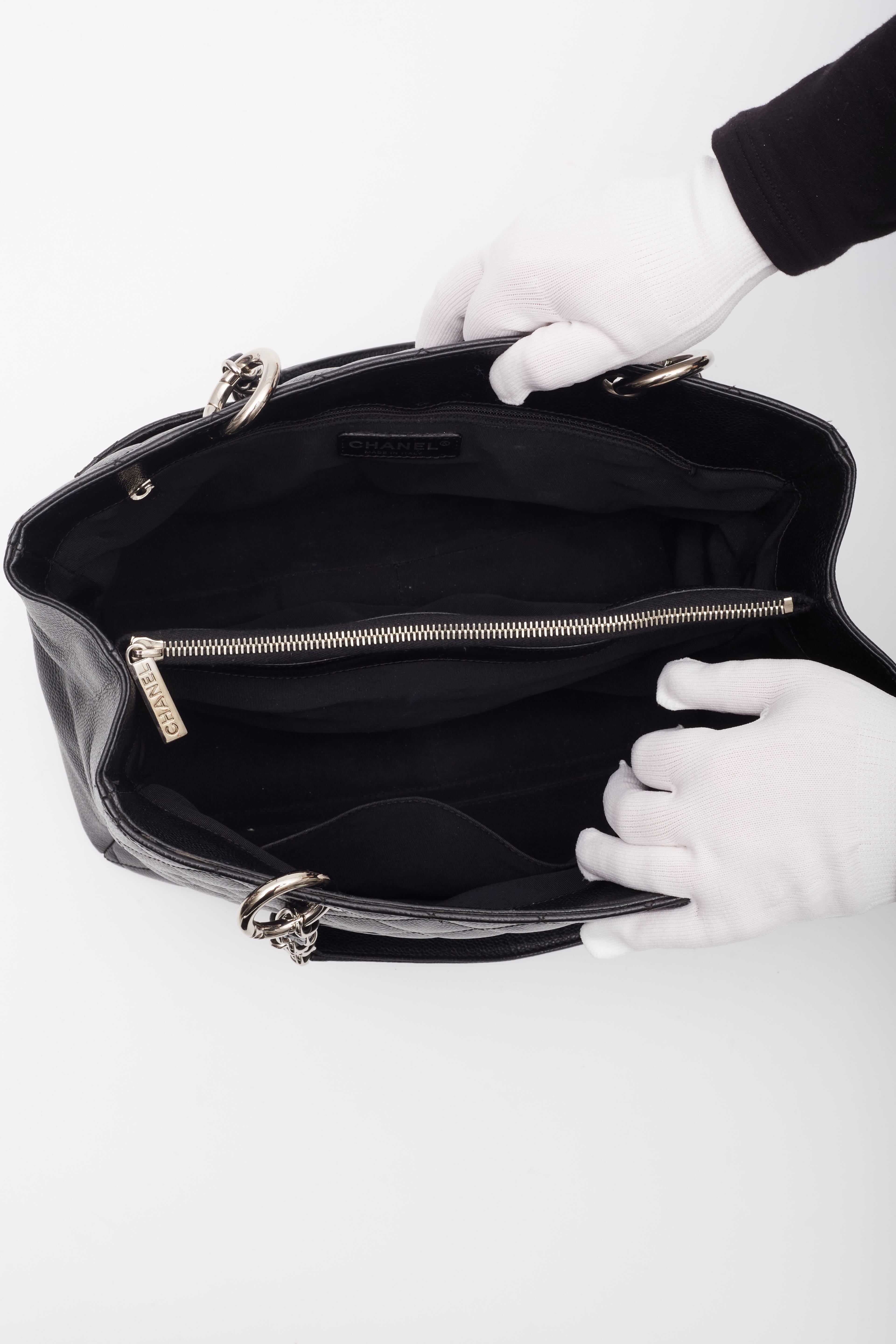 Chanel Caviar Black Quilted Grand Shopping Tote For Sale 4