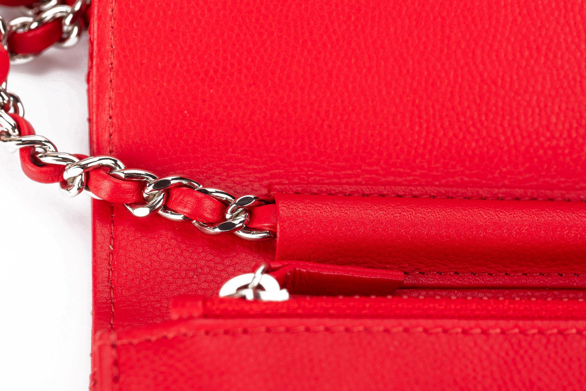 Chanel Caviar Camellia Wallet on Chain For Sale 6