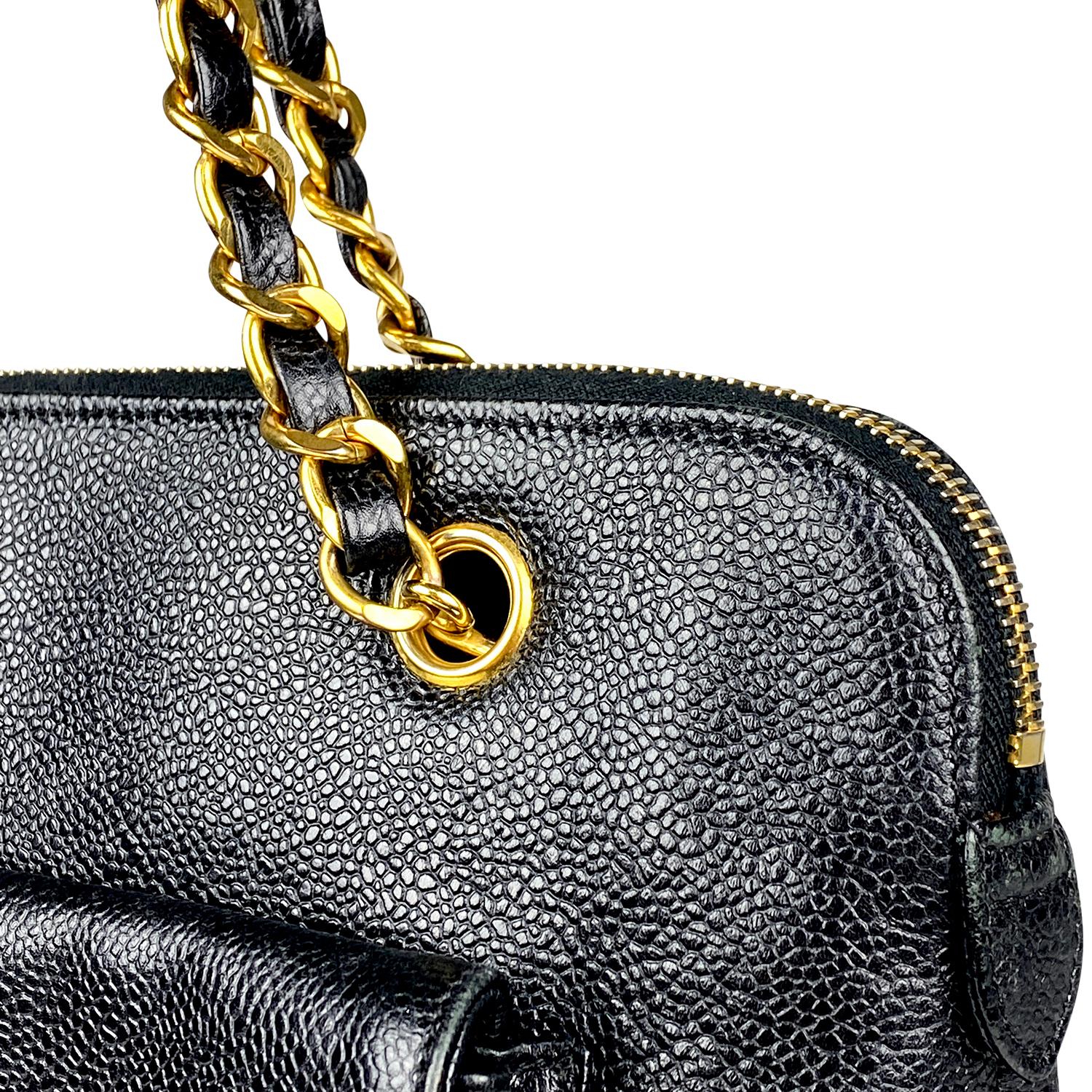 Chanel Caviar CC Tote Crossbody Bag For Sale 1