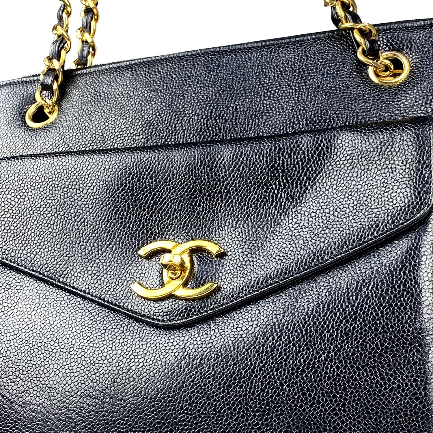 Chanel Caviar CC Tote Crossbody Bag For Sale 3