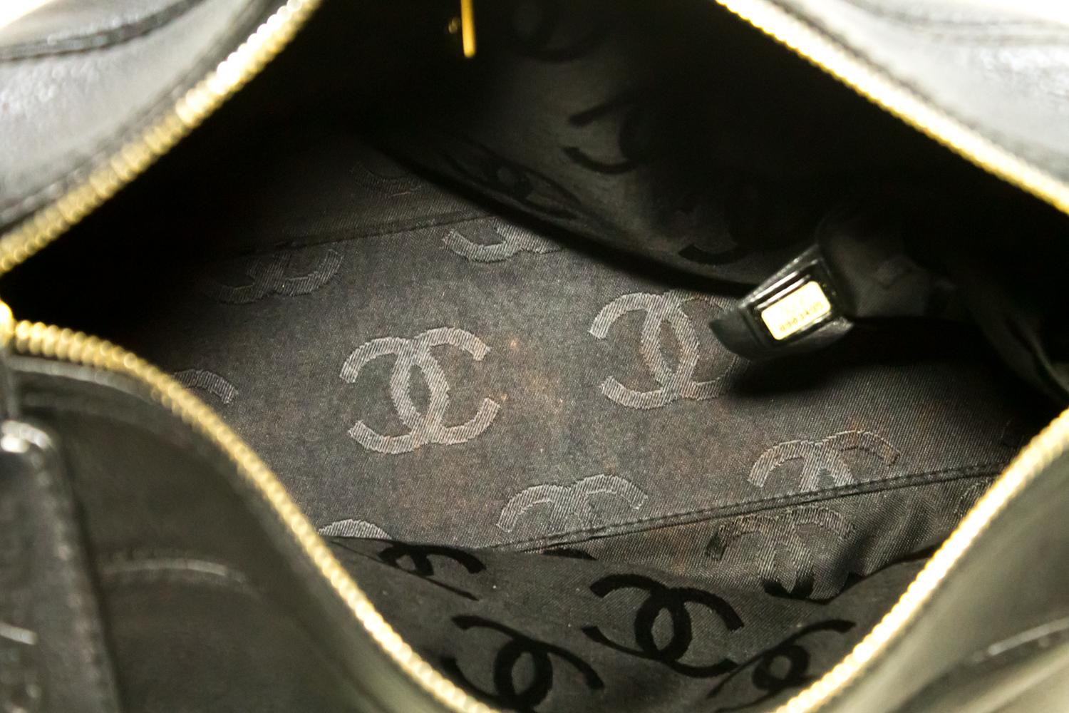 CHANEL Caviar Chain Shoulder Bag Leather Black Zip Goldper 6
