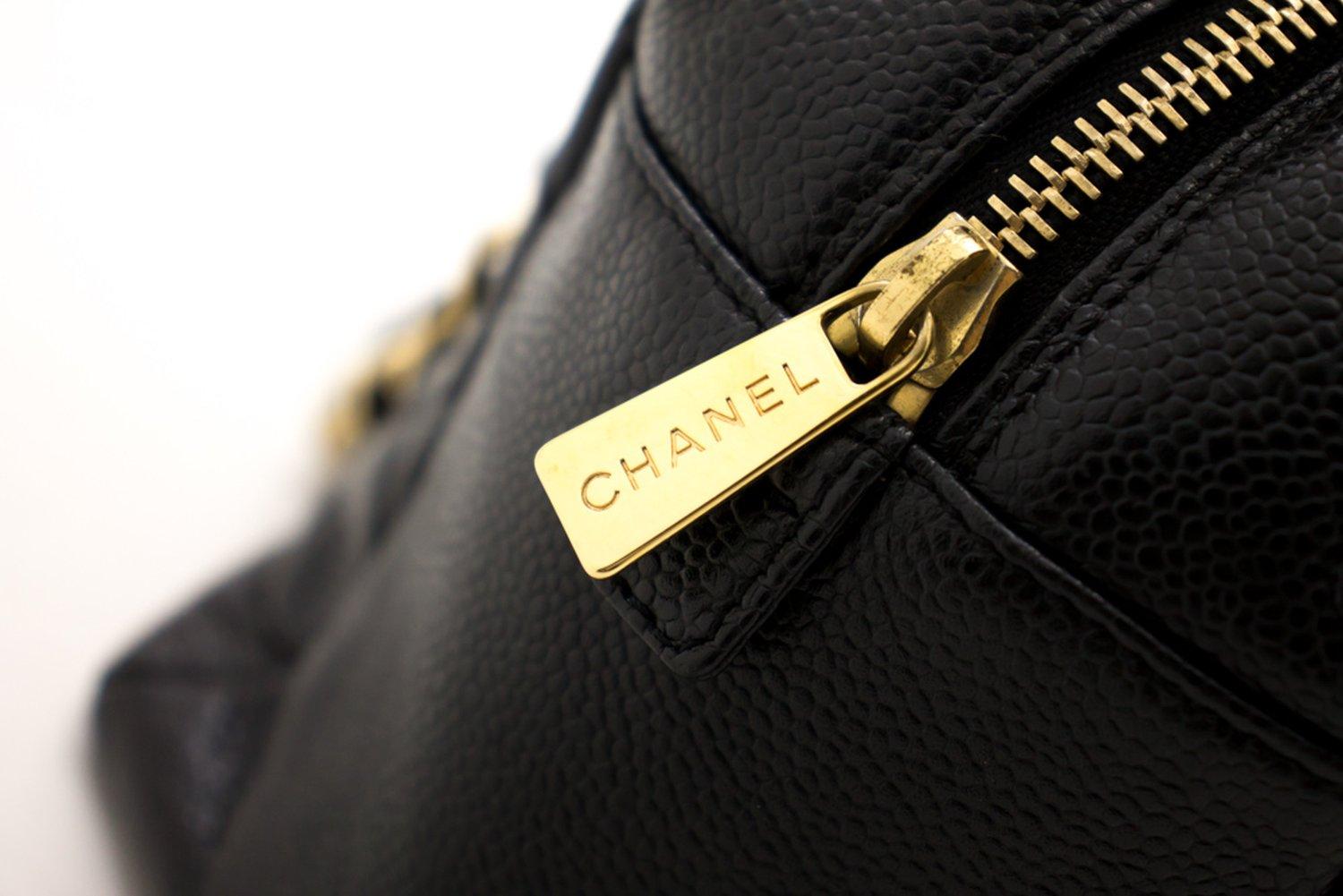 CHANEL Caviar Chain Shoulder Shopping Tote Bag Black Quilted Purse For Sale 6