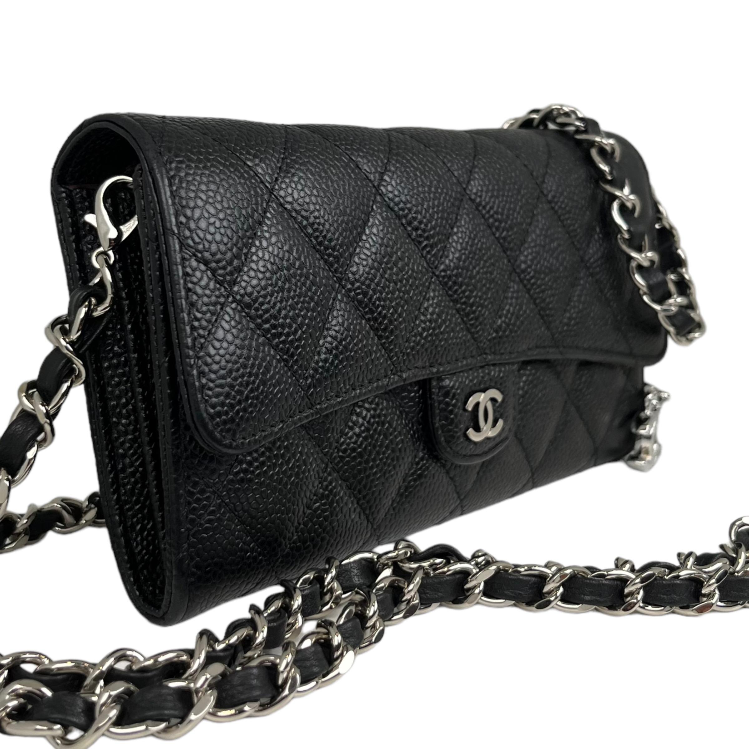 CHANEL Caviar Classic Flap Gusseted Wallet With Unbranded Chain Insert & Charms  In Excellent Condition In Austin, TX