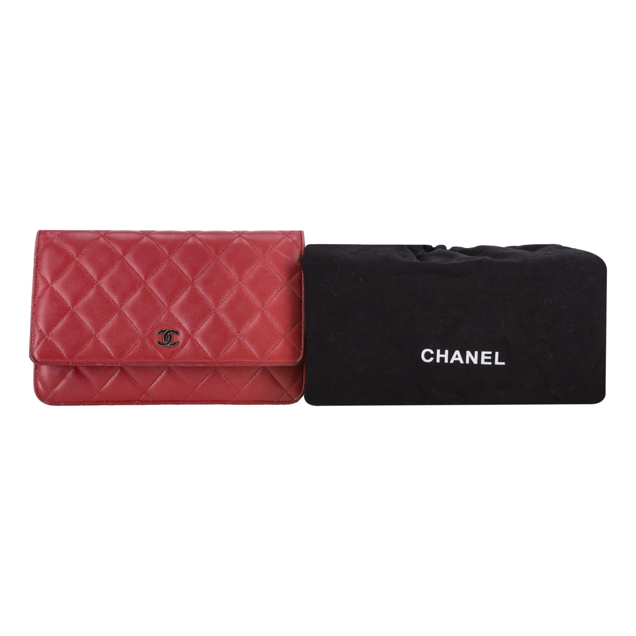 Red Chanel Caviar Leather Wallet On A Chain For Sale