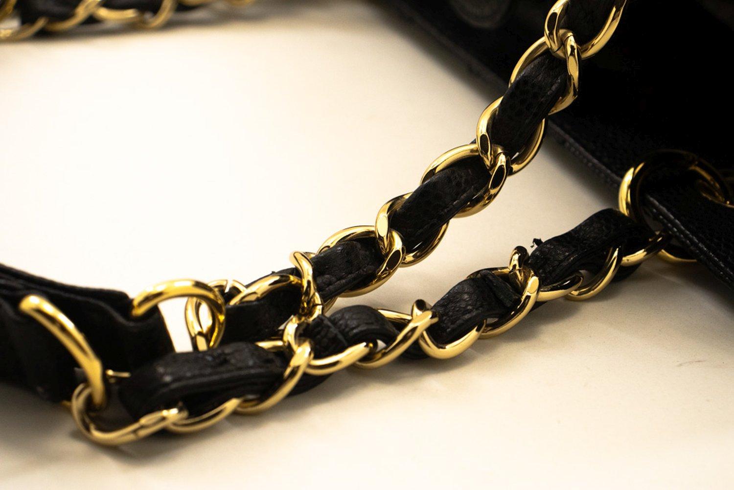 CHANEL Caviar PST Chain Shoulder Shopping Tote Bag Black Quilted For Sale 8