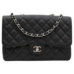 Sac à rabat simple classique Jumbo noir matelassé texturé Chanel (2009)