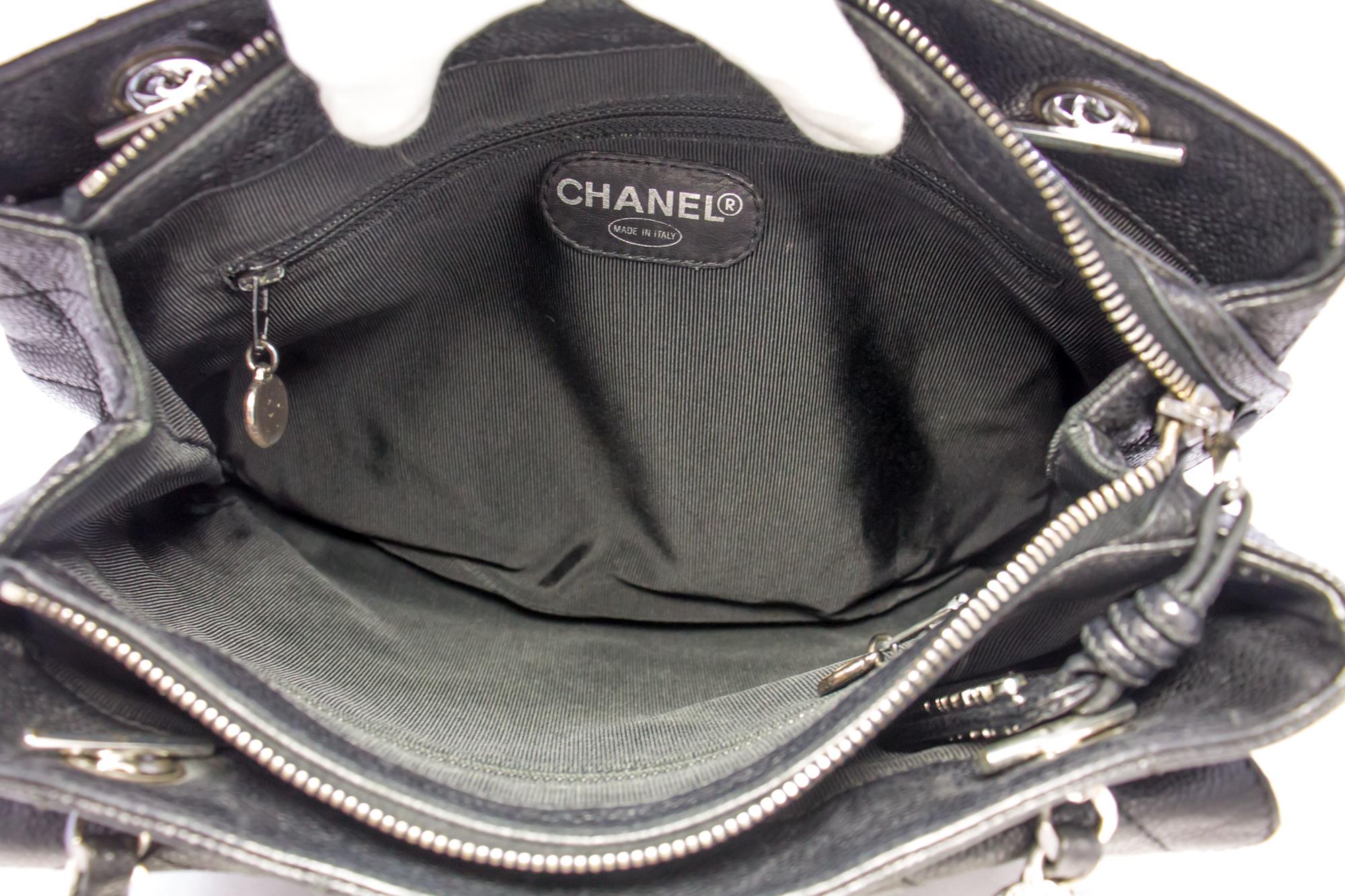 CHANEL Caviar Quilted Chain Shoulder Bag Leather Black Silver Hw 6
