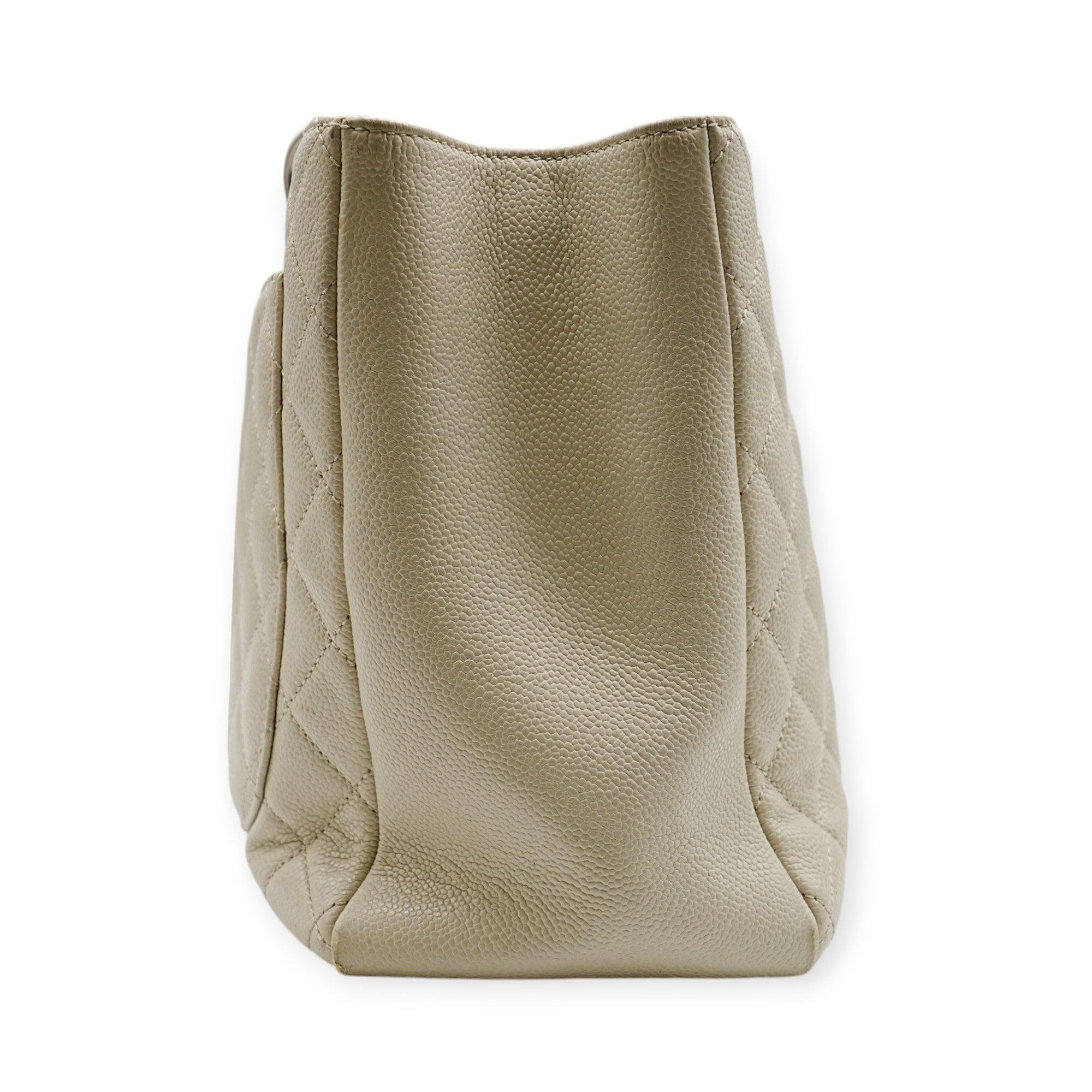 Chanel Caviar Quilted Grand Shopping Tote - '10s In Fair Condition In Milano, IT