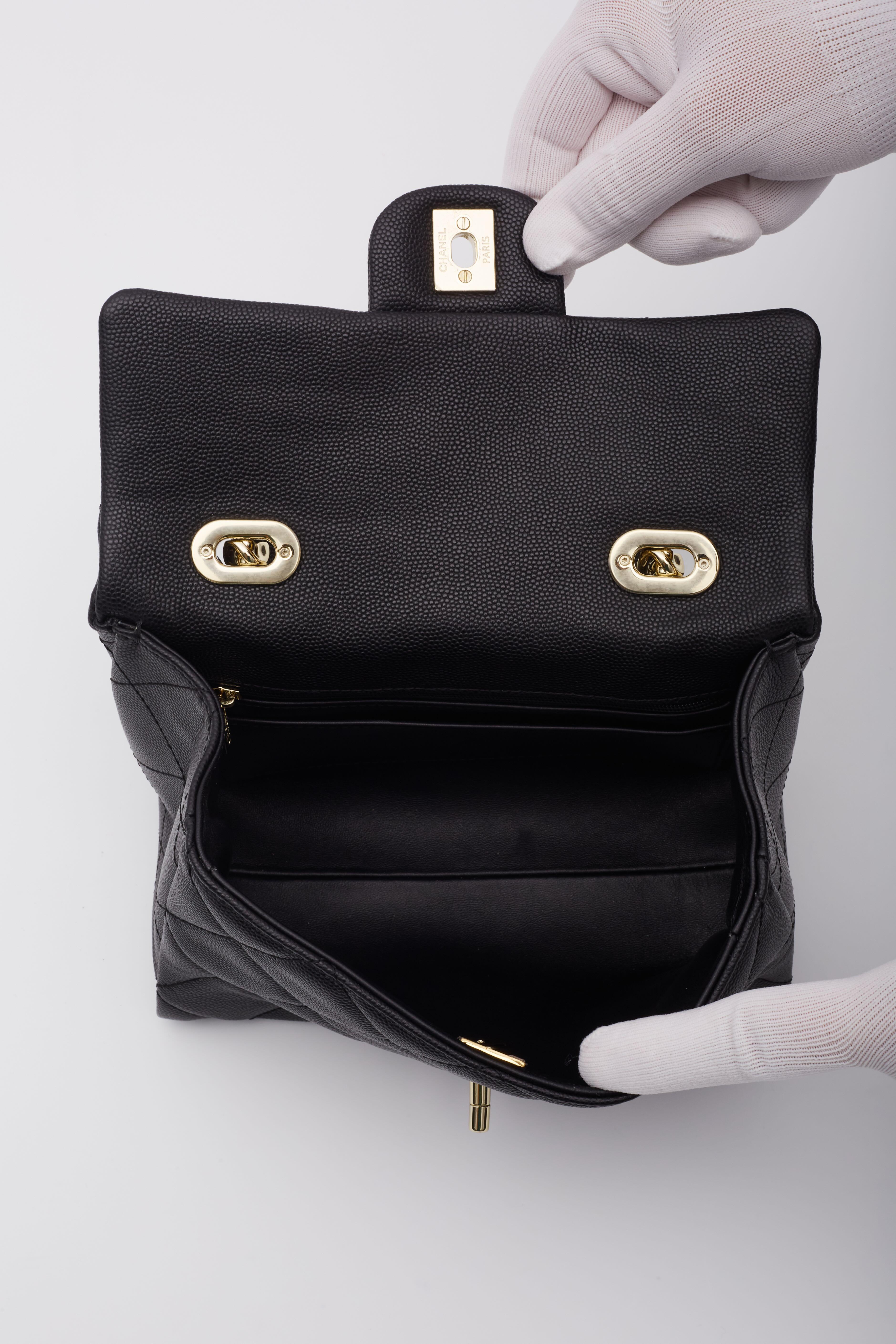 Chanel Caviar Quilted Retro Twist Top Handle Flap Black Mini For Sale 6