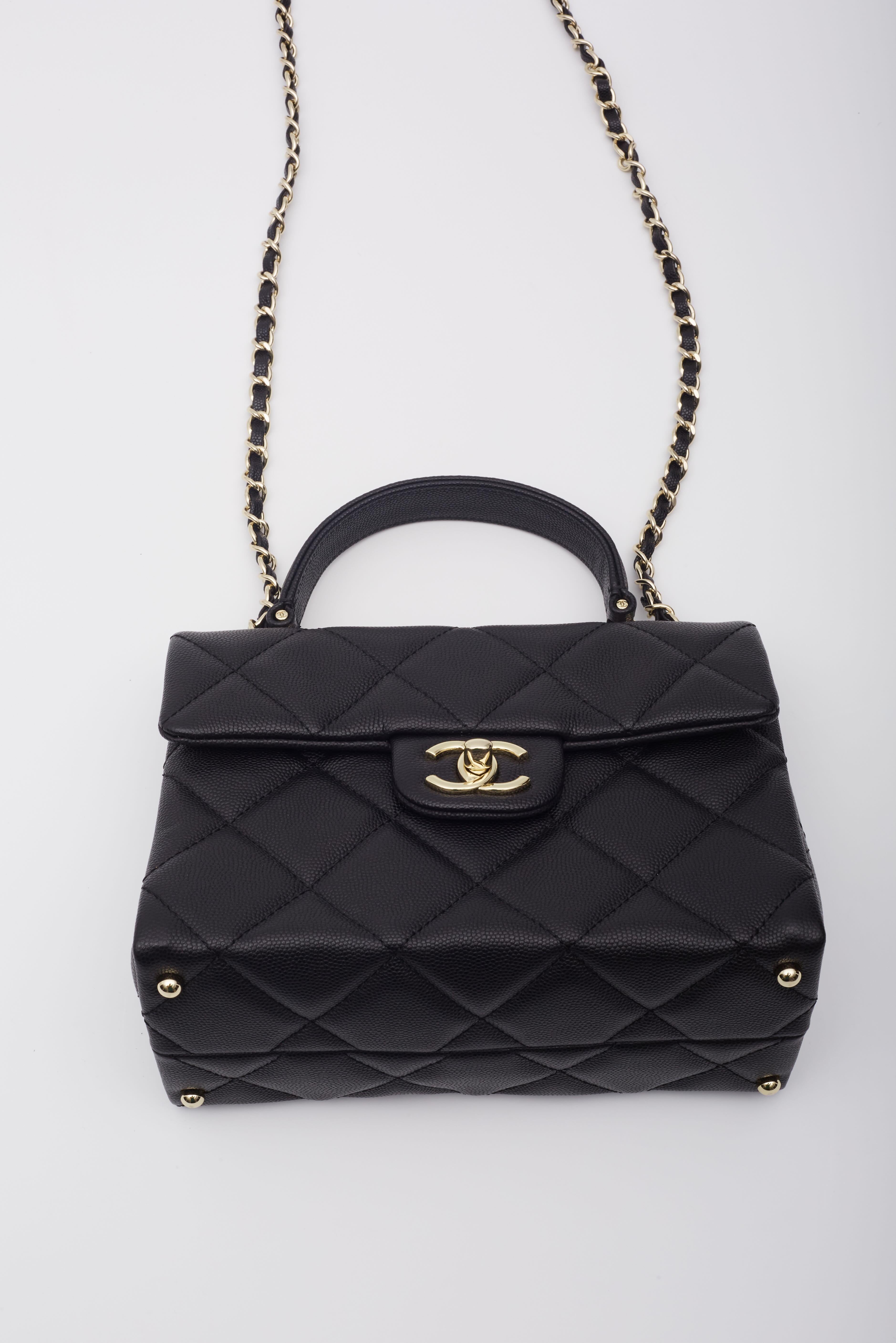 Chanel Caviar Quilted Retro Twist Top Handle Flap Black Mini For Sale 5