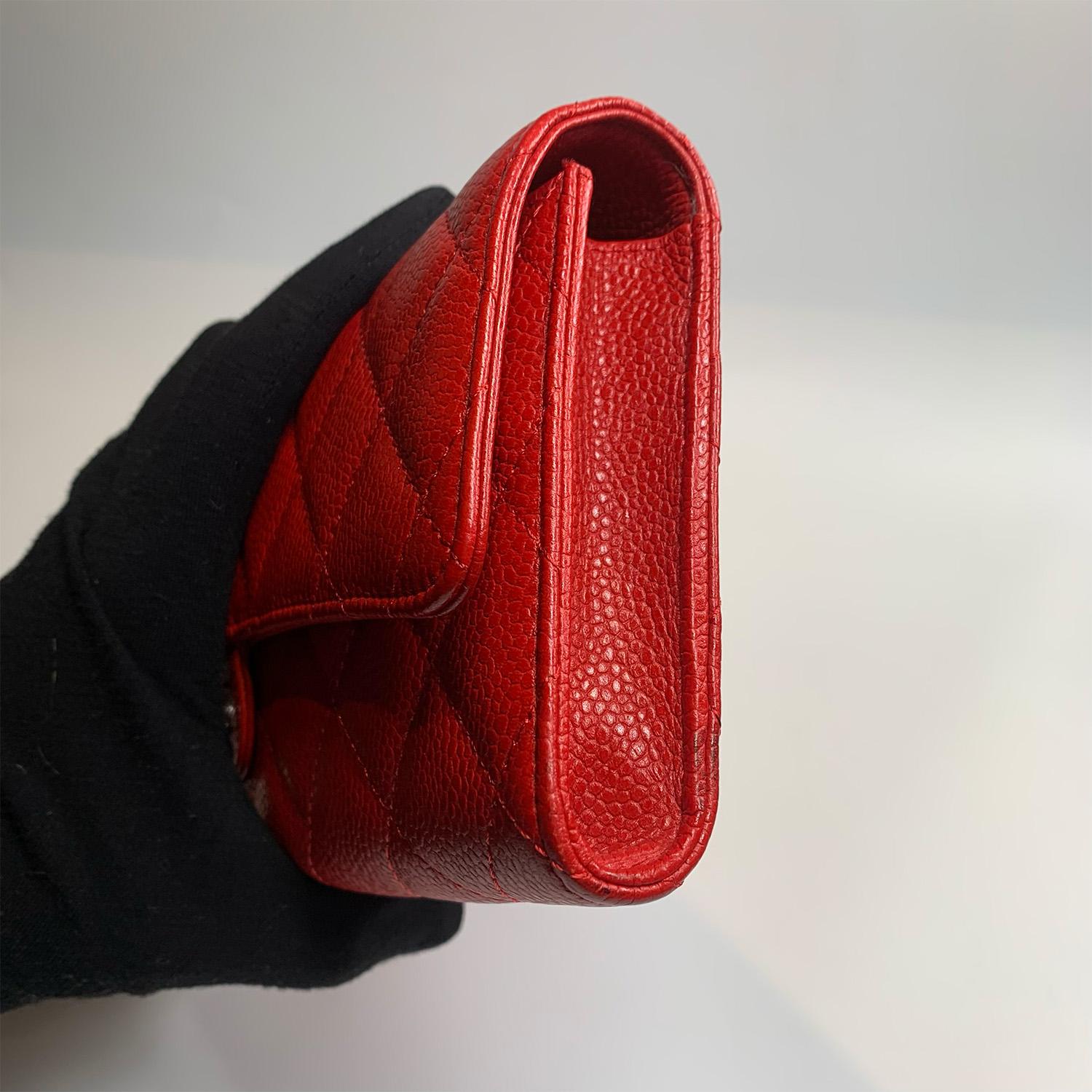 Chanel Caviar Quilted Travel Wallet In  Red Leather Coin Pouch Card Holder For Sale 6