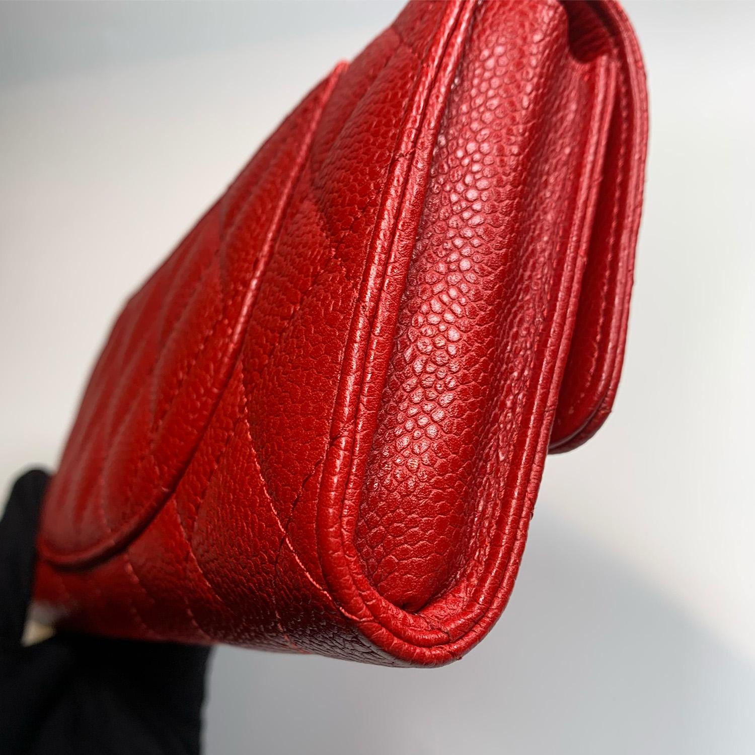 Chanel Caviar Quilted Travel Wallet In  Red Leather Coin Pouch Card Holder For Sale 10
