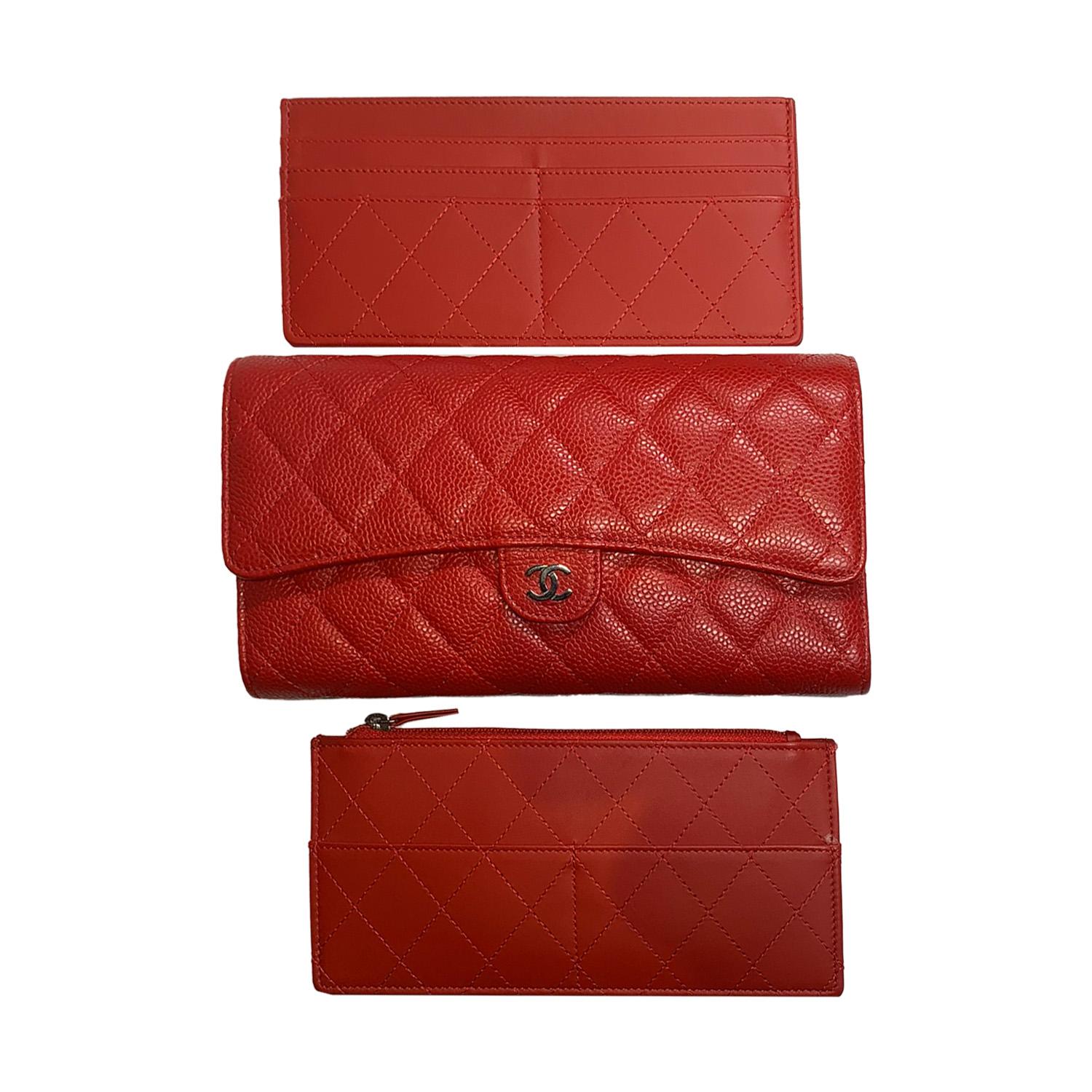 Chanel Caviar Quilted Travel Wallet In  Red Leather Coin Pouch Card Holder For Sale 1