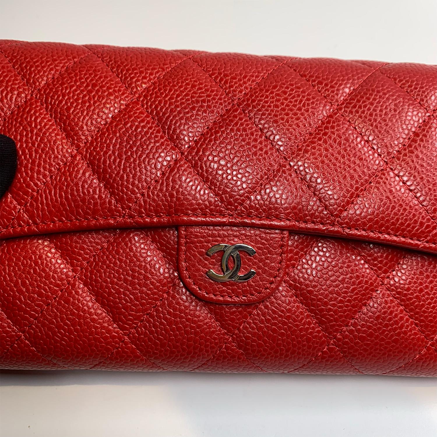 Chanel Caviar Quilted Travel Wallet In  Red Leather Coin Pouch Card Holder For Sale 2
