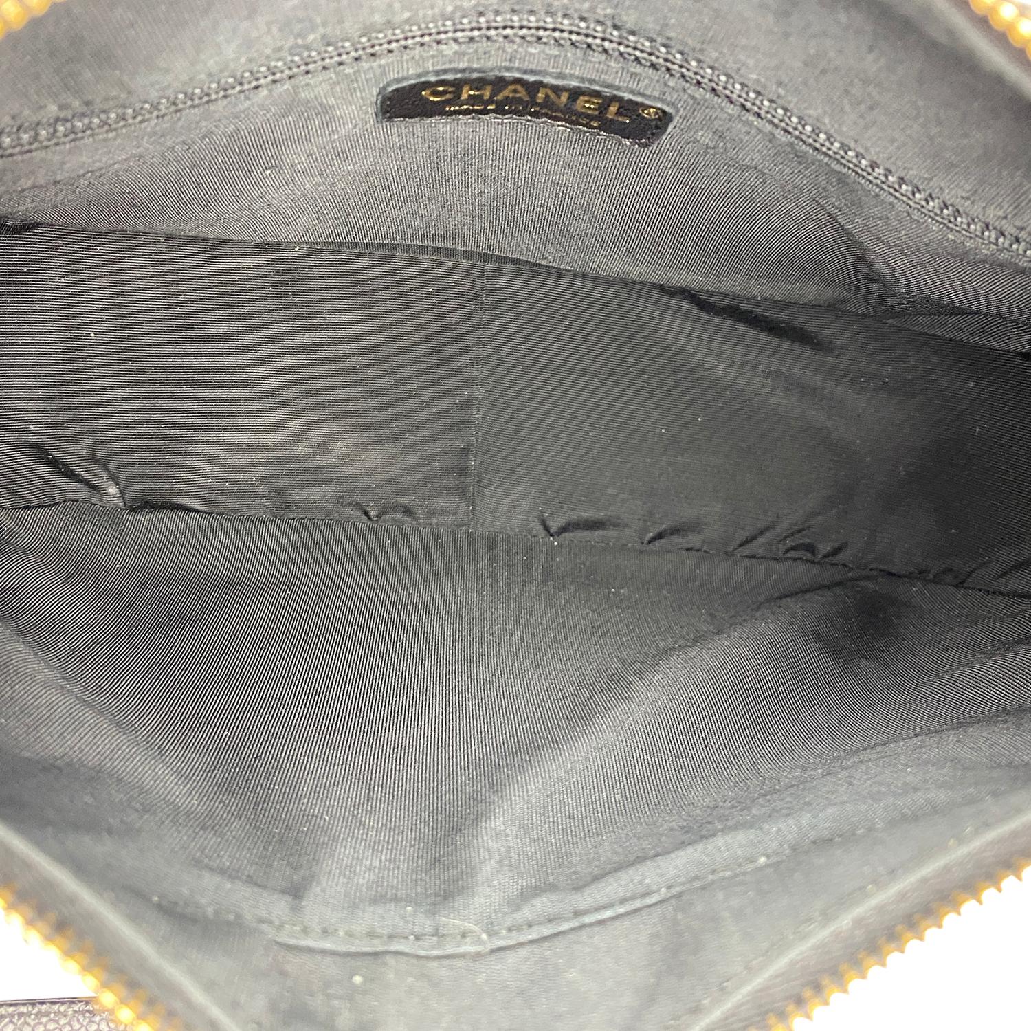 Women's Chanel Caviar Timeless Shoulder Bag