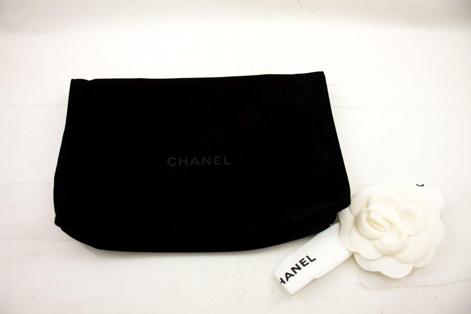 CHANEL Caviale WOC Portafoglio a catena Borsa a tracolla nera 13