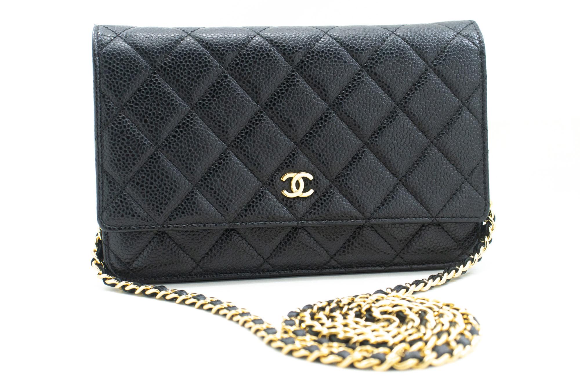 An authentic CHANEL Caviar Wallet On Chain WOC Black Shoulder Bag Crossbody. The color is Black. The outside material is Leather. The pattern is Solid. This item is Contemporary. The year of manufacture would be 2017.
Conditions & Ratings
Outside